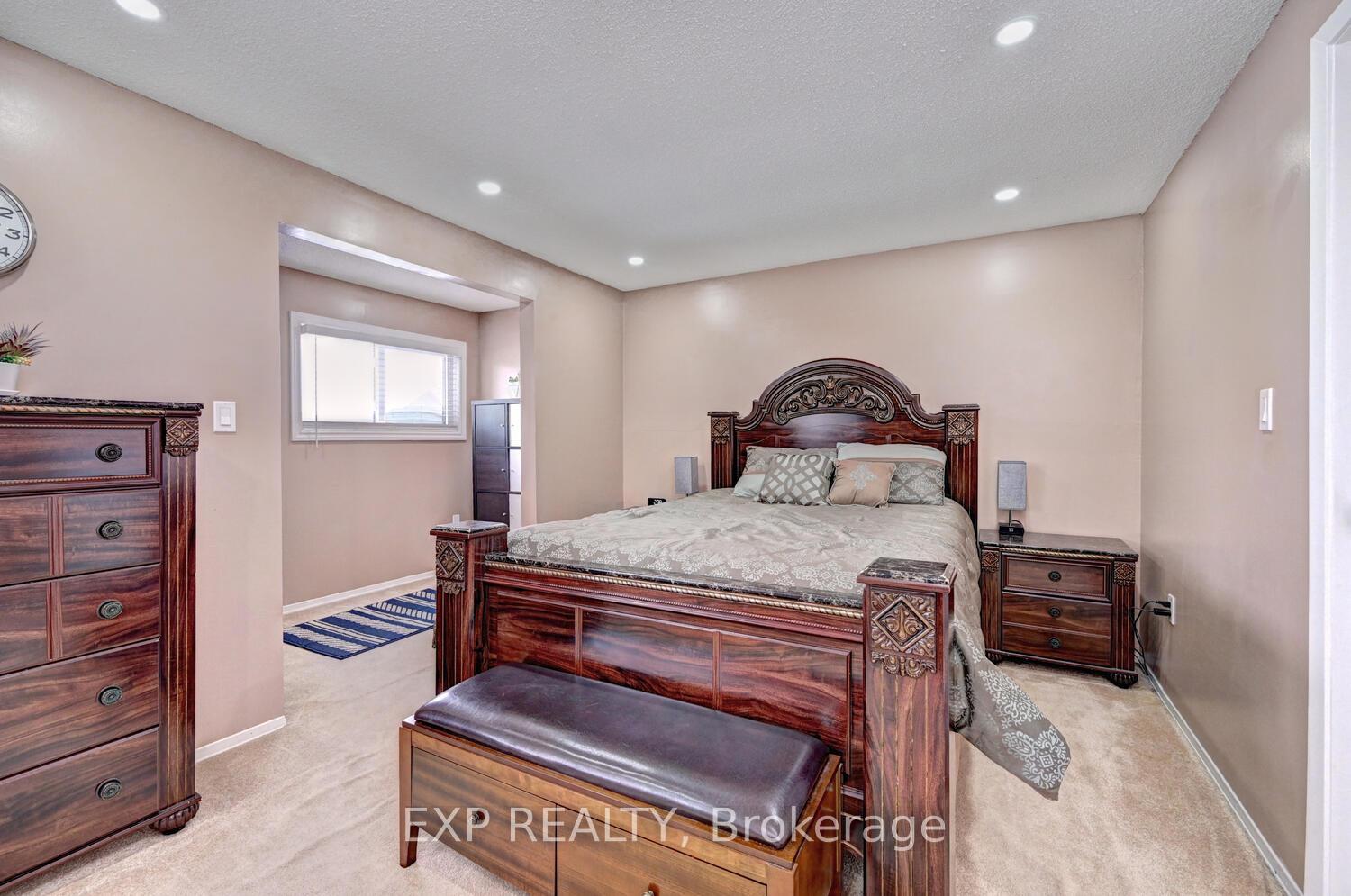 Photo 7 of Unit 1, 35 Westheights Drive, Kitchener — HOMEH