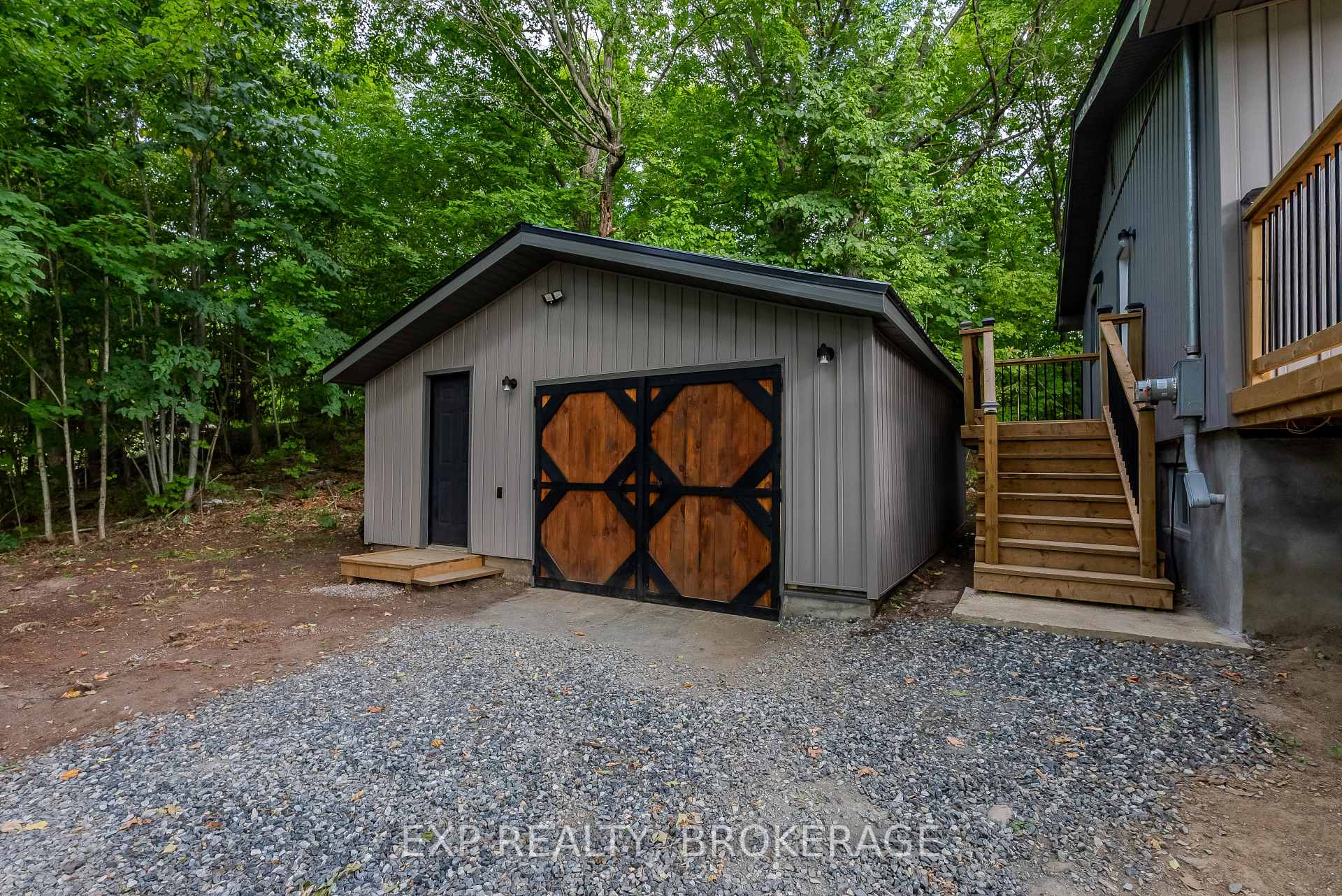 Photo 3 of 6187 Arden Road N, Frontenac, Frontenac Centre — HOMEH