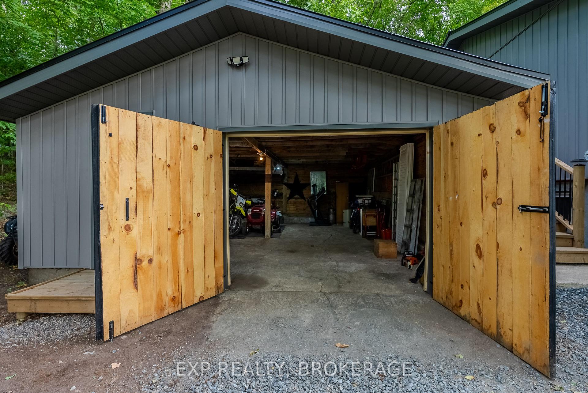 Photo 5 of 6187 Arden Road N, Frontenac, Frontenac Centre — HOMEH
