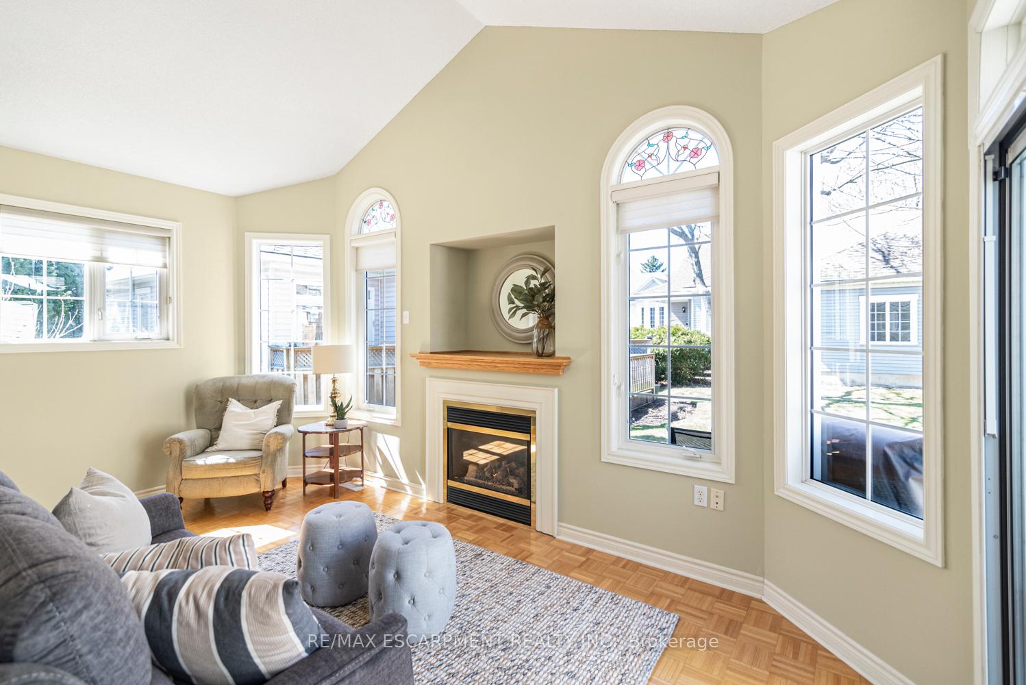 Photo 47 of 38 Silverbirch Boulevard, Hamilton, Mount Hope — HOMEH