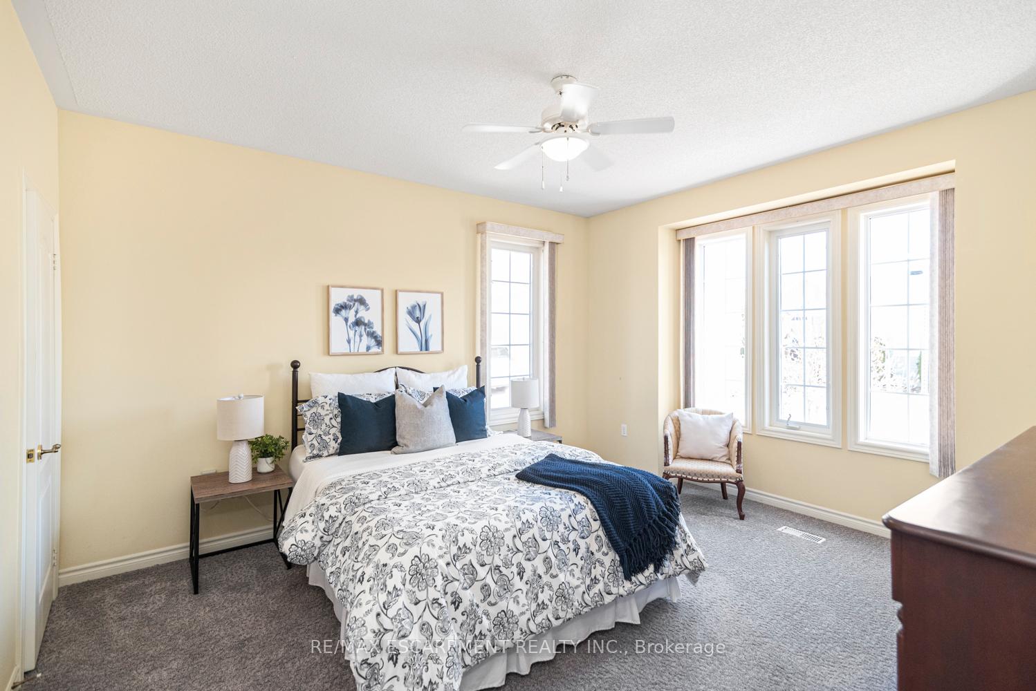 Photo 30 of 38 Silverbirch Boulevard, Hamilton, Mount Hope — HOMEH