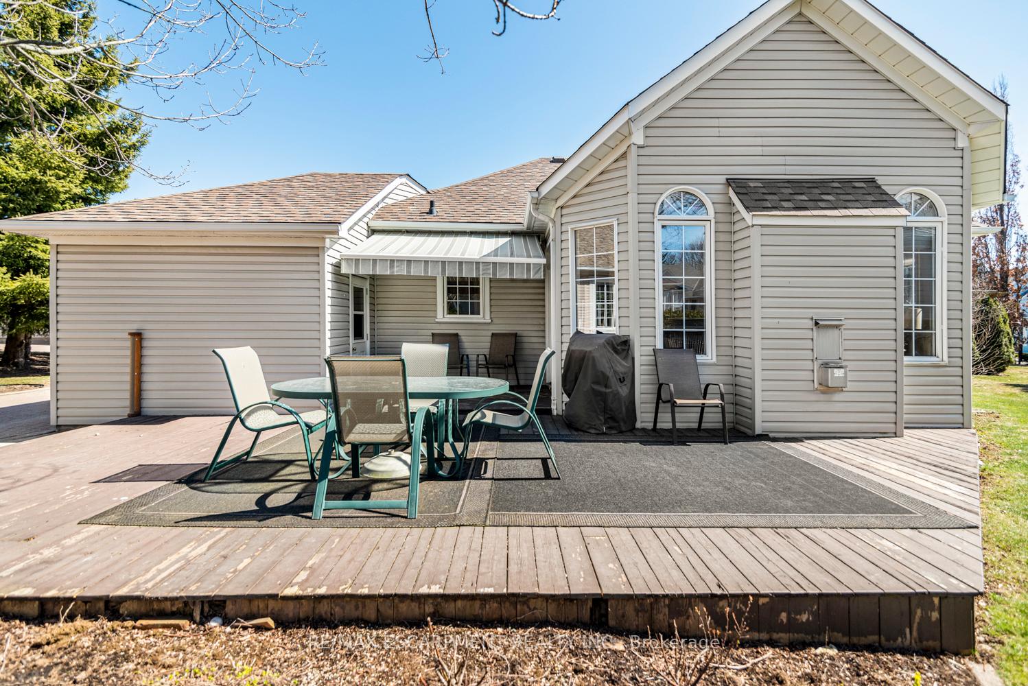Photo 25 of 38 Silverbirch Boulevard, Hamilton, Mount Hope — HOMEH