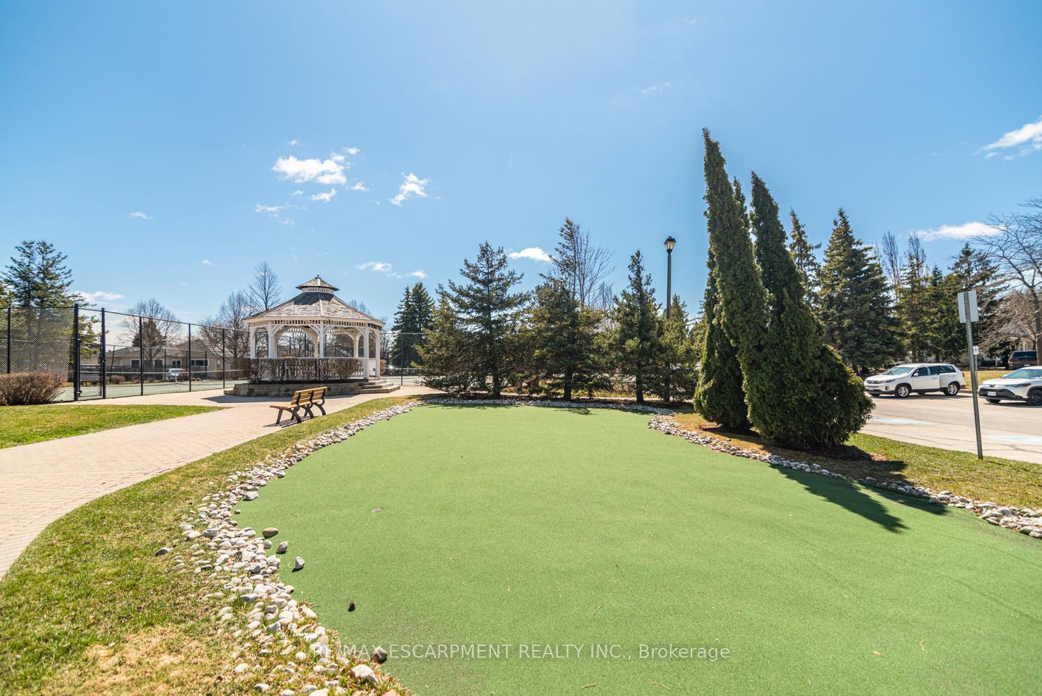 Photo 44 of 38 Silverbirch Boulevard, Hamilton, Mount Hope — HOMEH