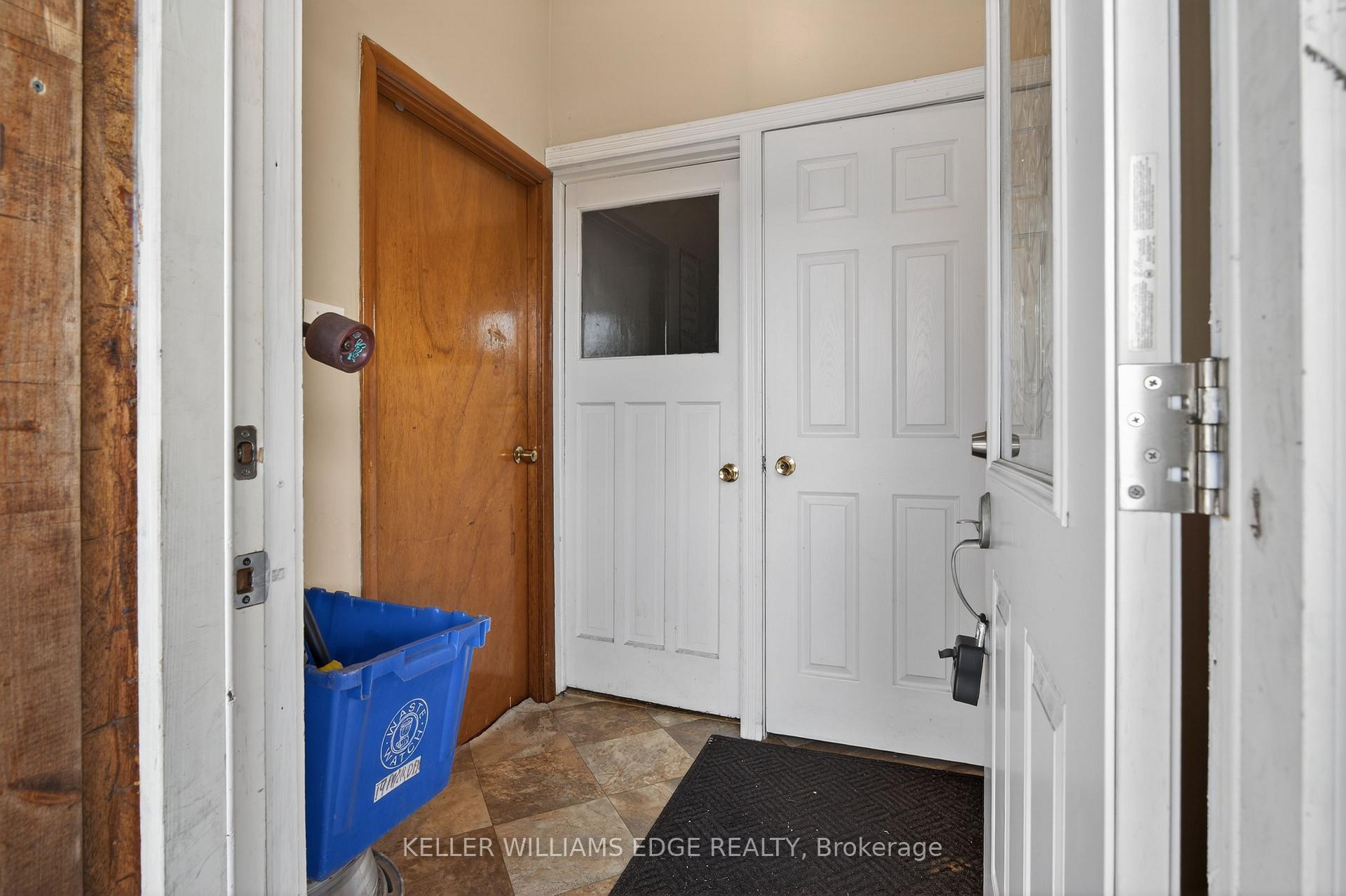 Photo 6 of 19 Morden Street, Hamilton, Strathcona — HOMEH