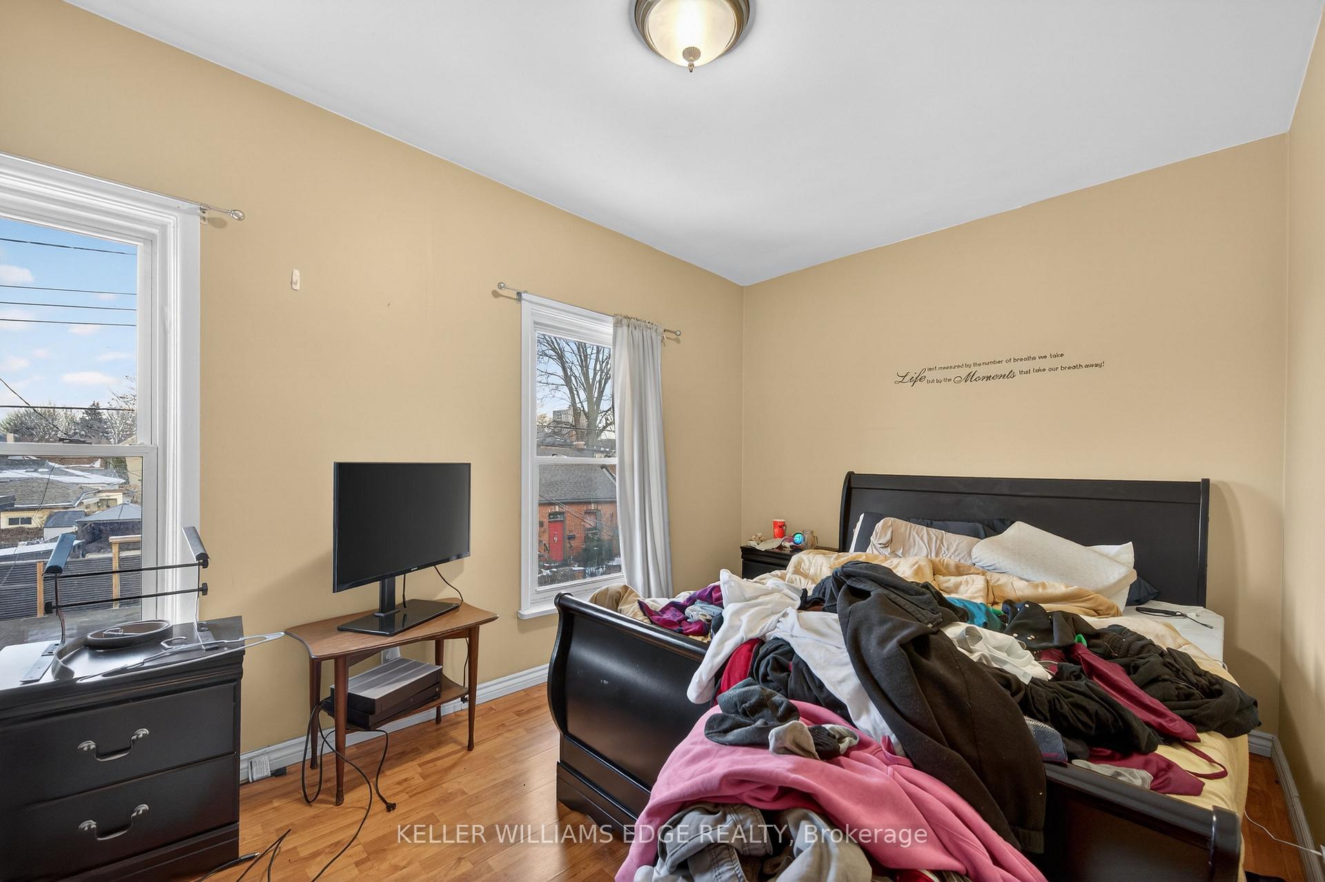 Photo 12 of 19 Morden Street, Hamilton, Strathcona — HOMEH