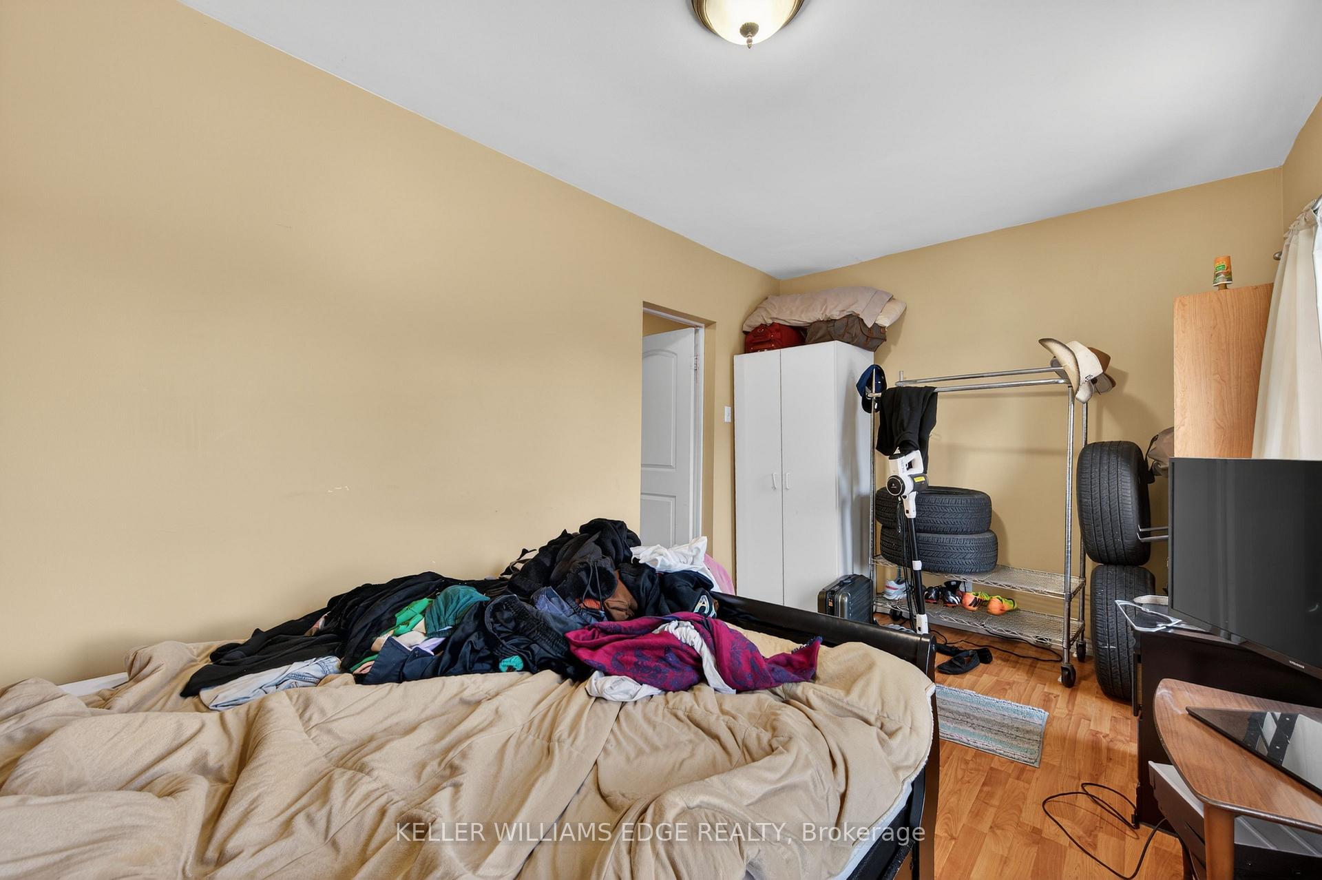 Photo 13 of 19 Morden Street, Hamilton, Strathcona — HOMEH