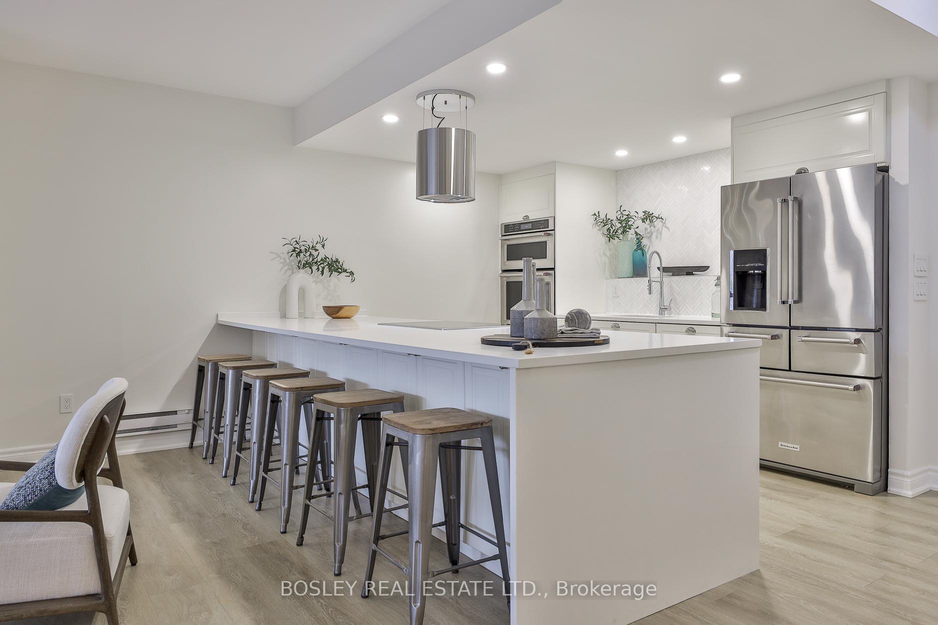 Photo 6 of Unit 9, 20 Glebe Road W, Toronto, Yonge-Eglinton — HOMEH
