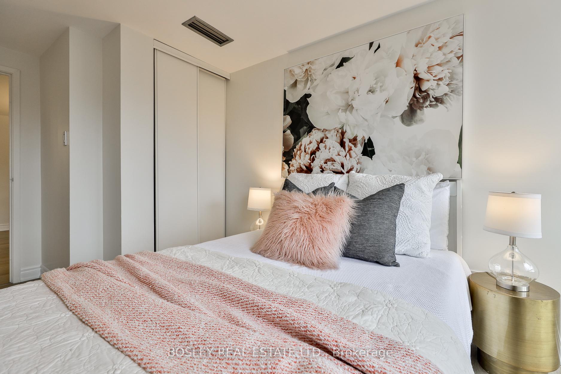 Photo 34 of Unit 9, 20 Glebe Road W, Toronto, Yonge-Eglinton — HOMEH