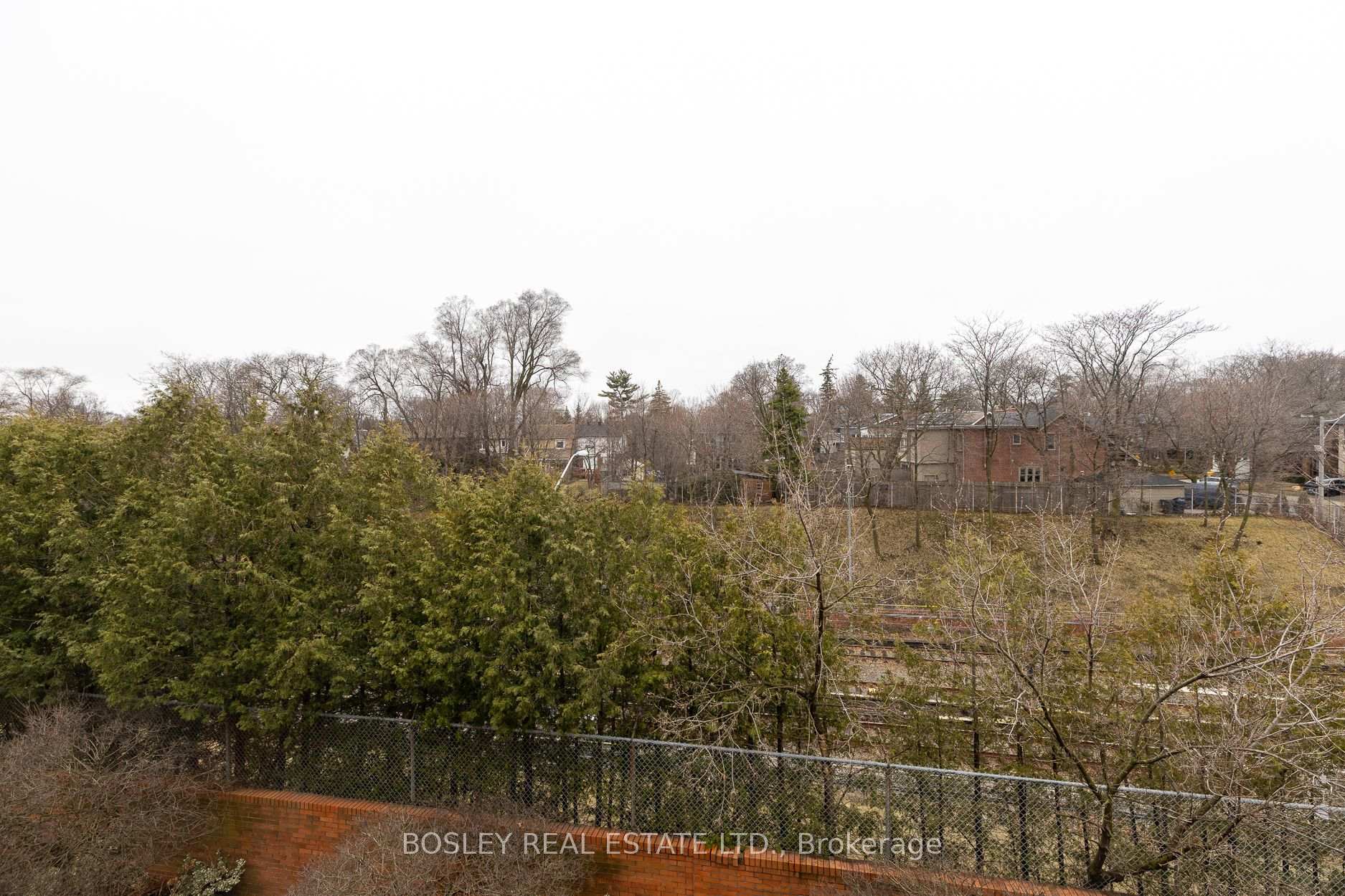 Photo 33 of Unit 9, 20 Glebe Road W, Toronto, Yonge-Eglinton — HOMEH