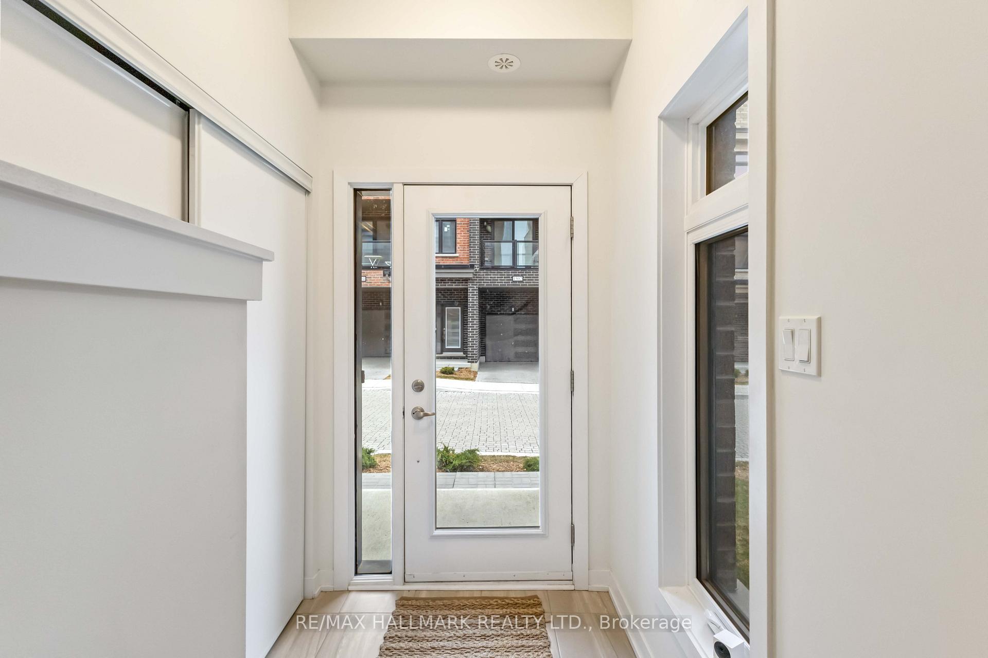 Photo 3 of Unit 901, 1865 Pickering Parkway S, Pickering, Village East — HOMEH