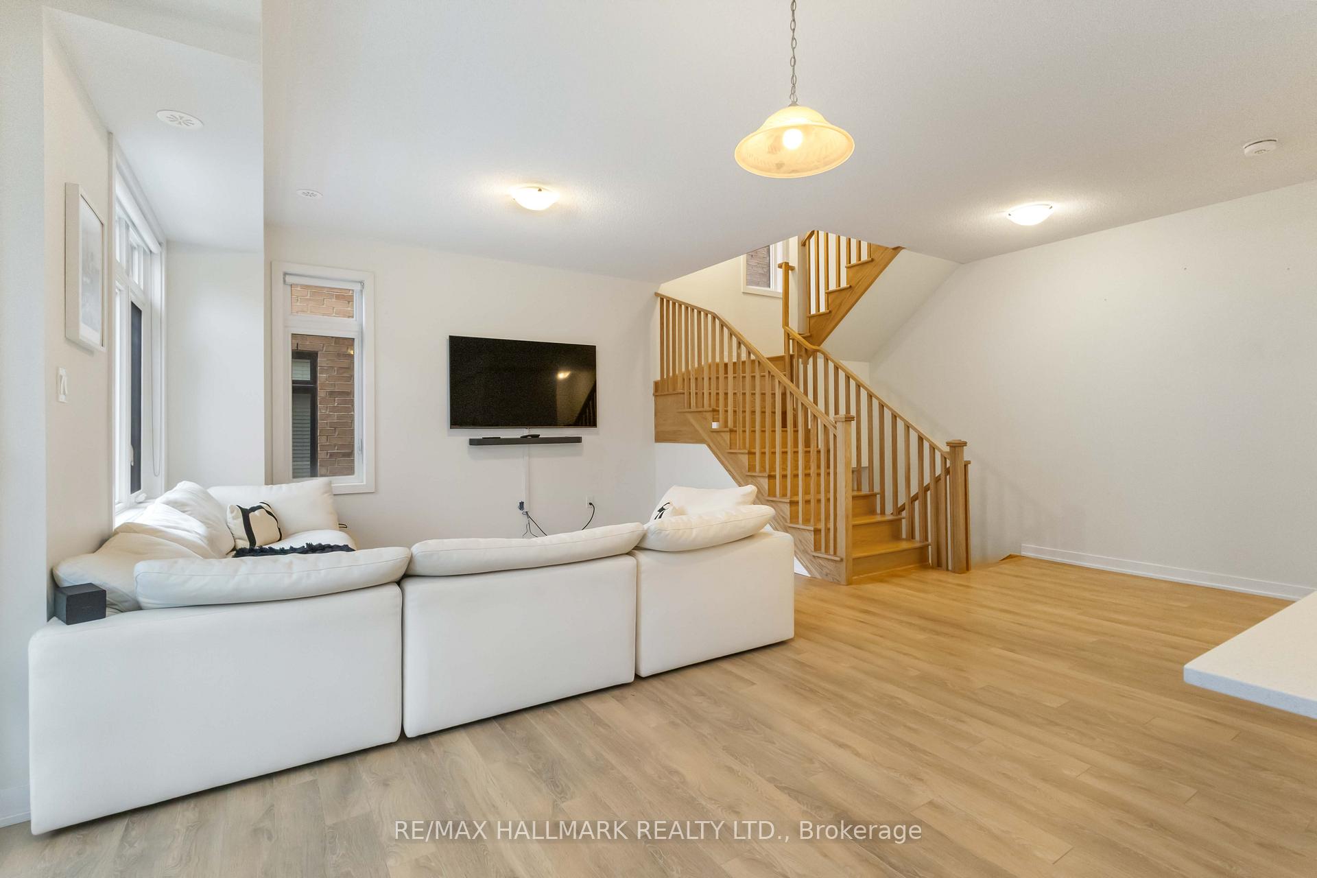 Photo 7 of Unit 901, 1865 Pickering Parkway S, Pickering, Village East — HOMEH