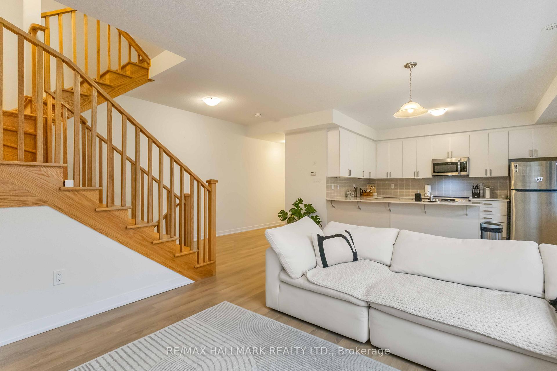 Photo 9 of Unit 901, 1865 Pickering Parkway S, Pickering, Village East — HOMEH