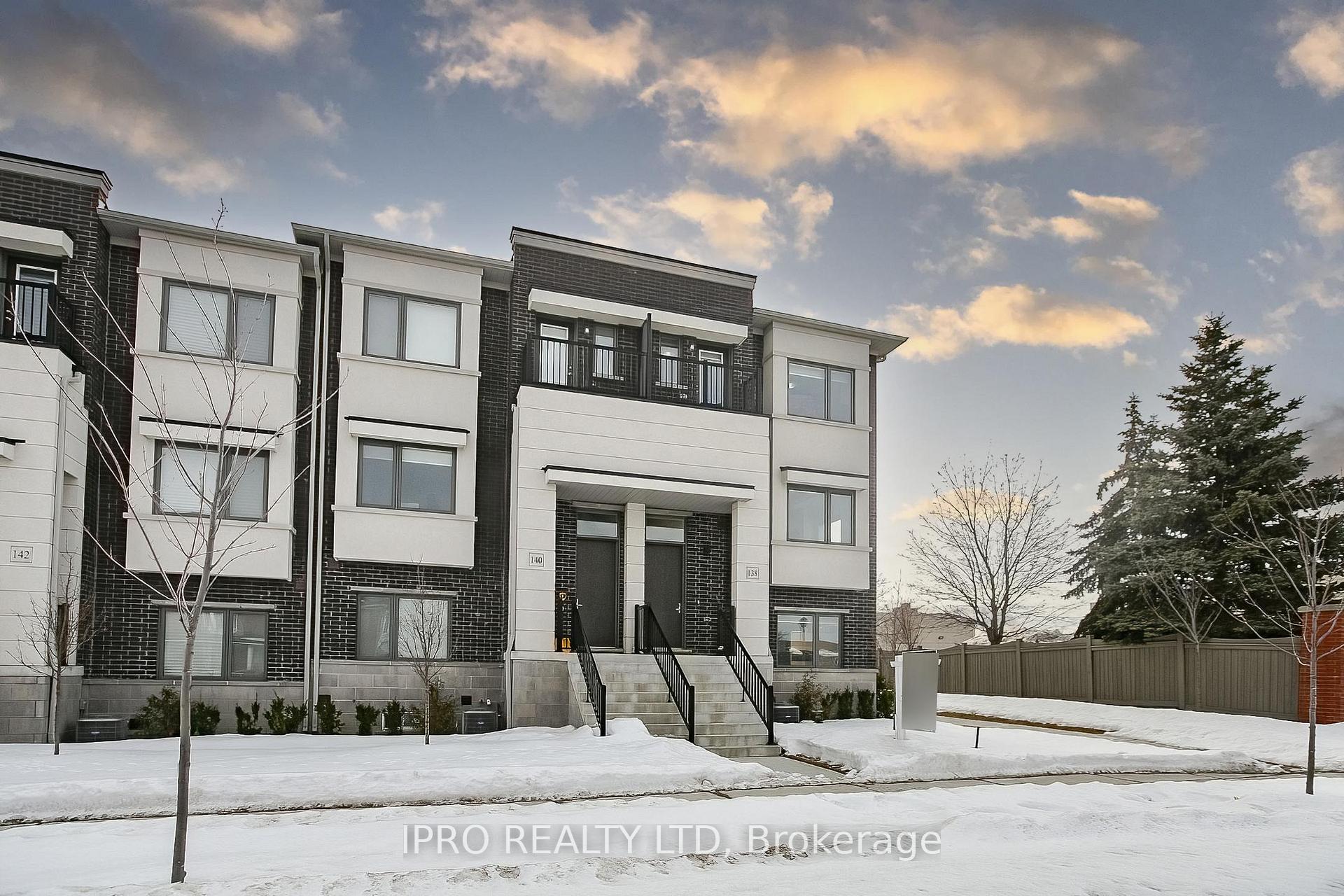 Photo 4 of 138 Landsbridge Street, Caledon, Bolton East — HOMEH