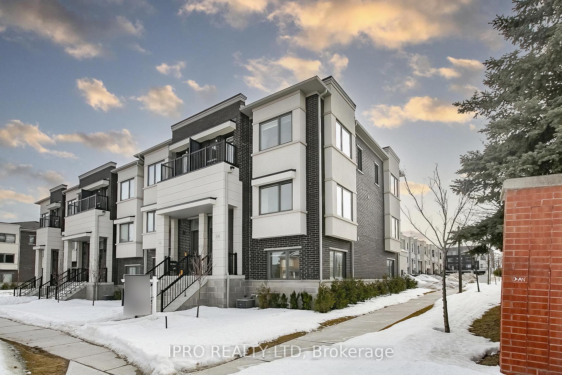 Photo 5 of 138 Landsbridge Street, Caledon, Bolton East — HOMEH