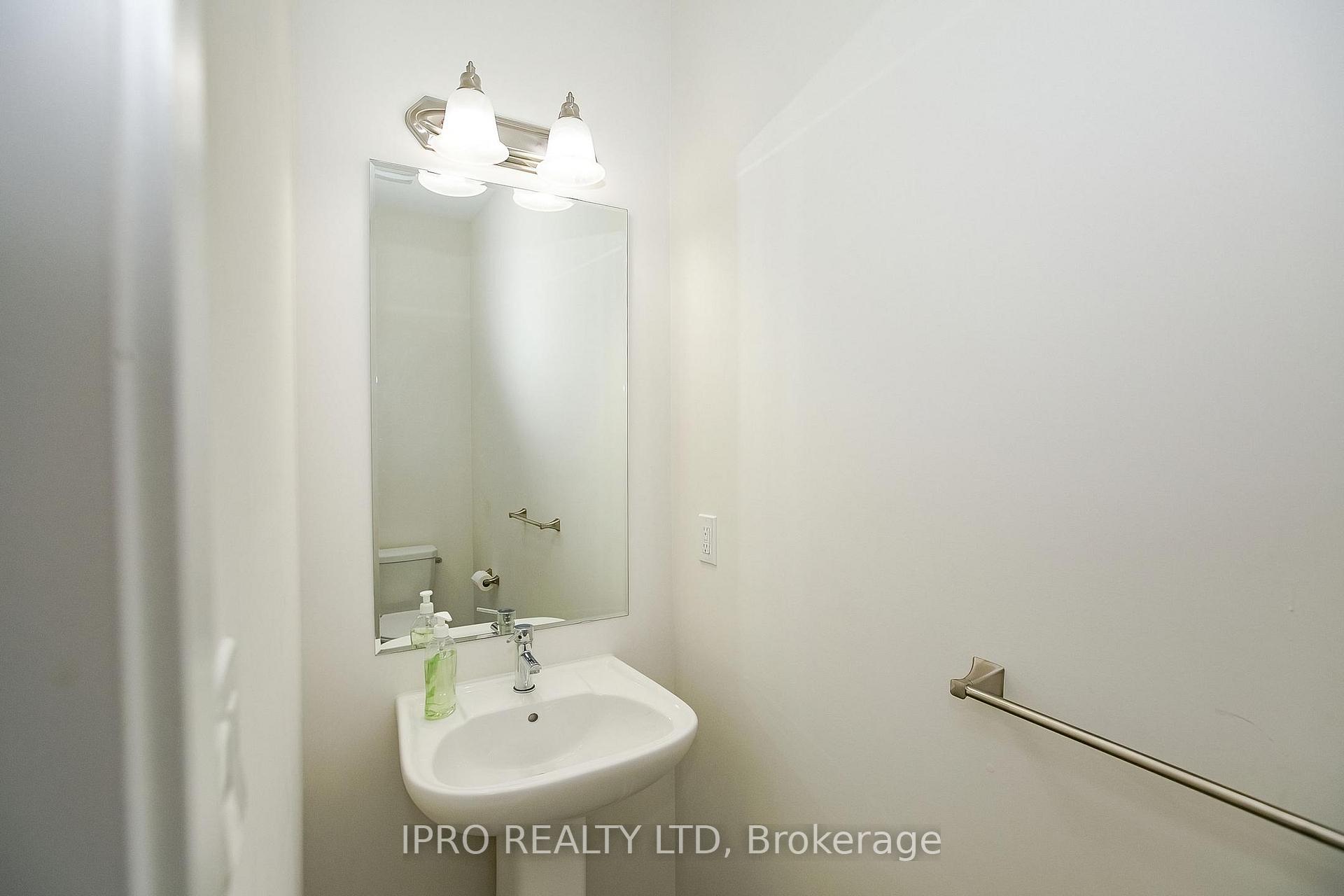 Photo 13 of 138 Landsbridge Street, Caledon, Bolton East — HOMEH