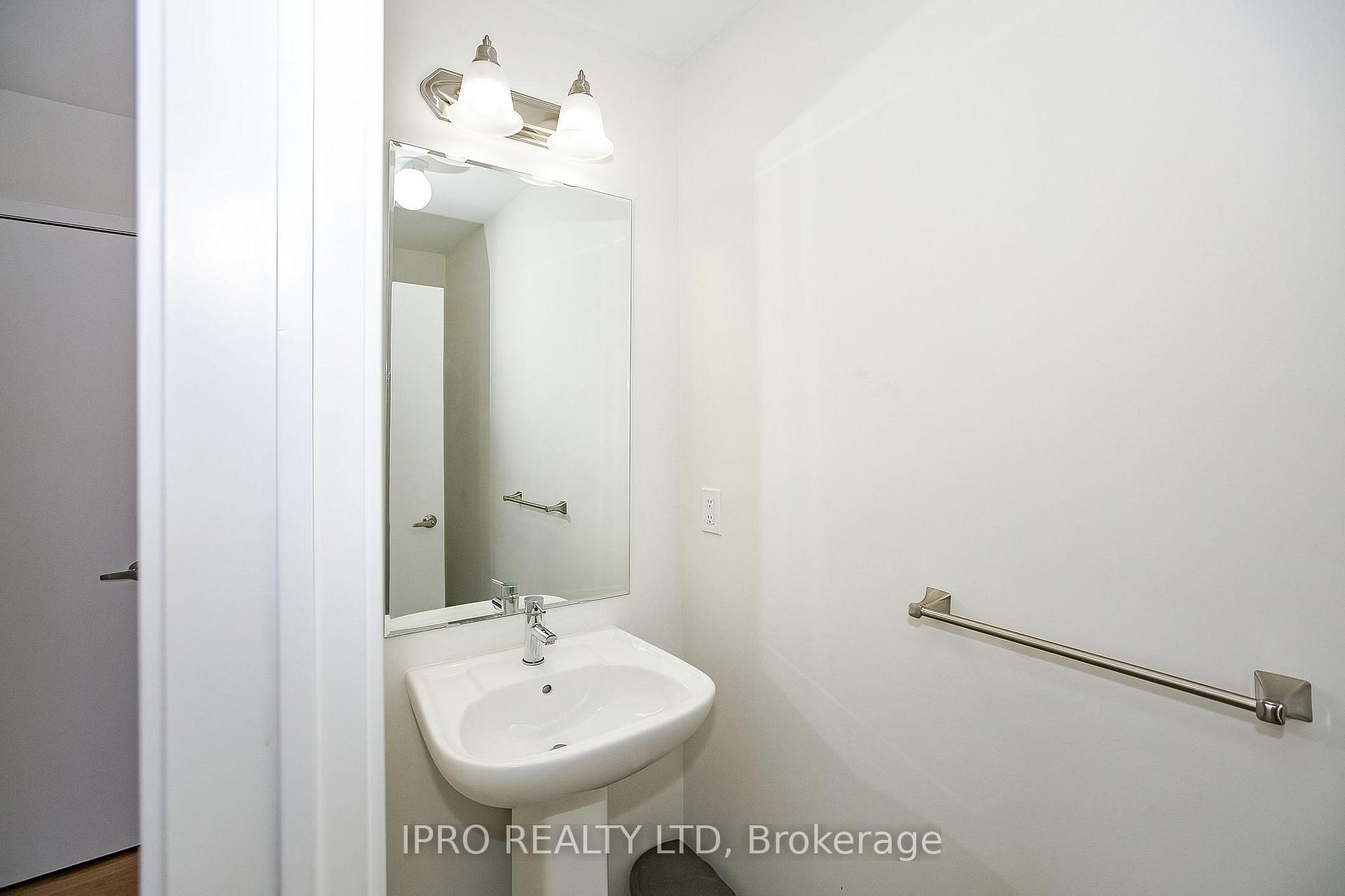 Photo 8 of 138 Landsbridge Street, Caledon, Bolton East — HOMEH