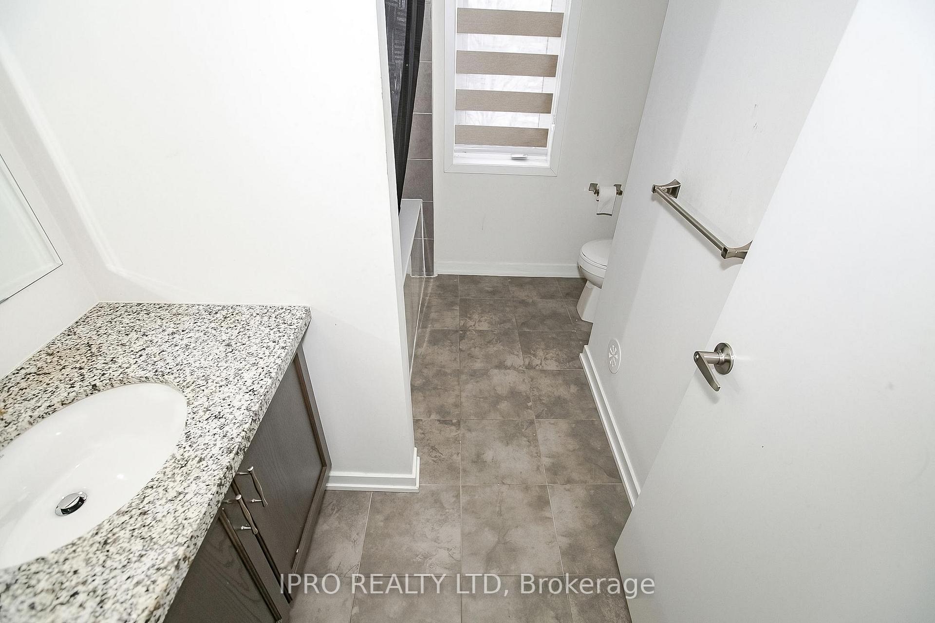 Photo 24 of 138 Landsbridge Street, Caledon, Bolton East — HOMEH