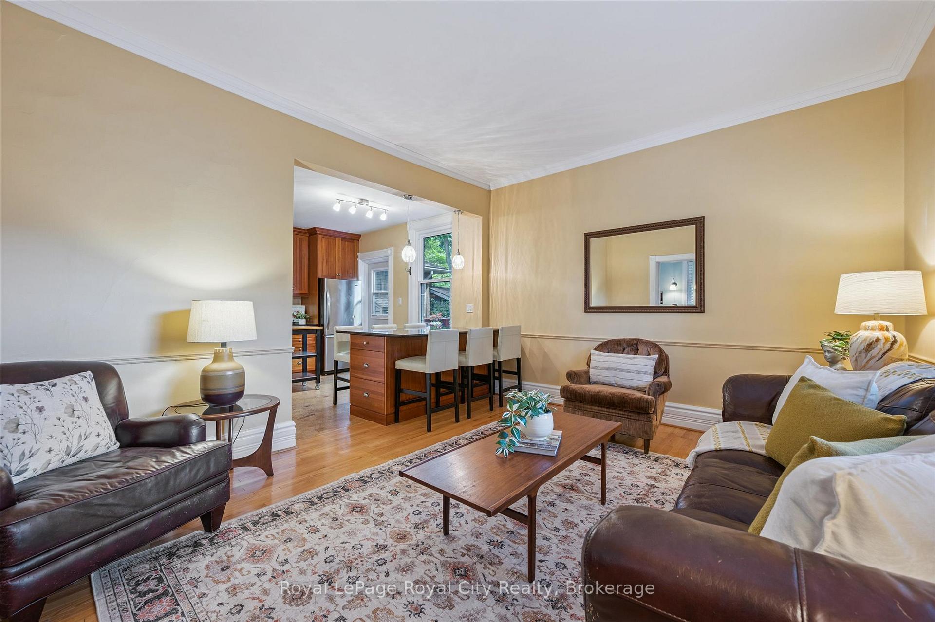 Photo 15 of 146 Cork Street W, Guelph, Downtown — HOMEH