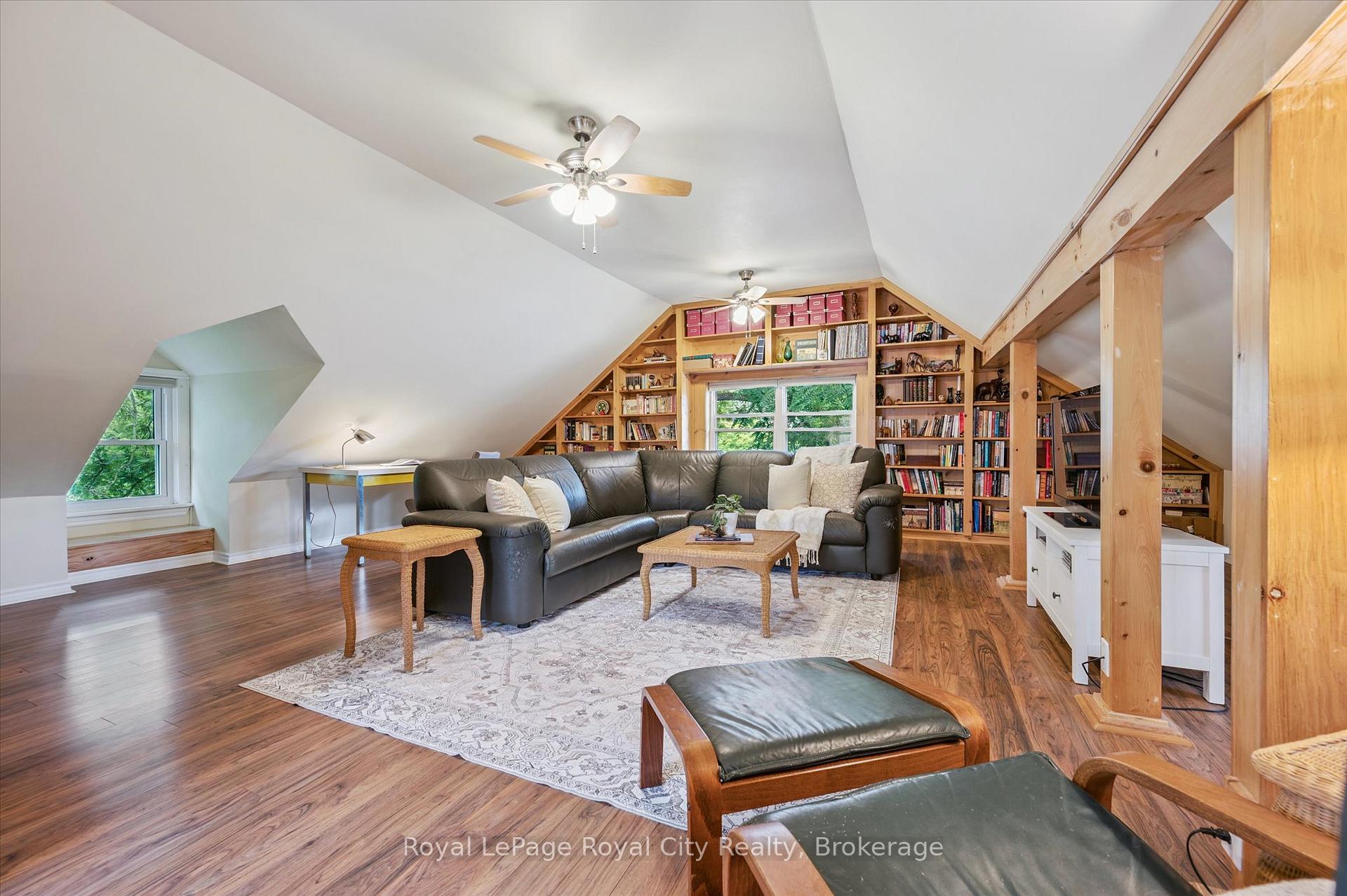 Photo 37 of 146 Cork Street W, Guelph, Downtown — HOMEH
