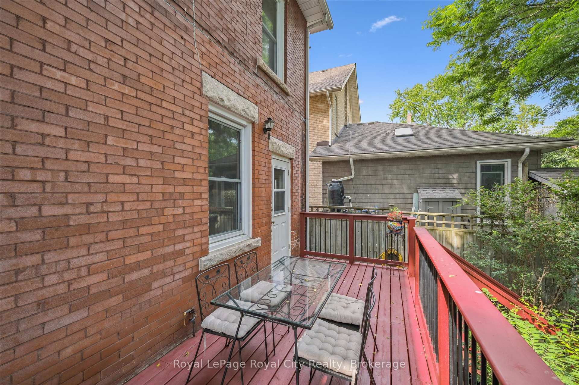 Photo 46 of 146 Cork Street W, Guelph, Downtown — HOMEH
