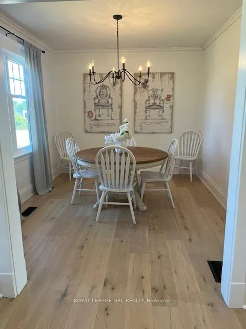 Photo 5 of 5706 King Street, Lincoln, Beamsville — HOMEH