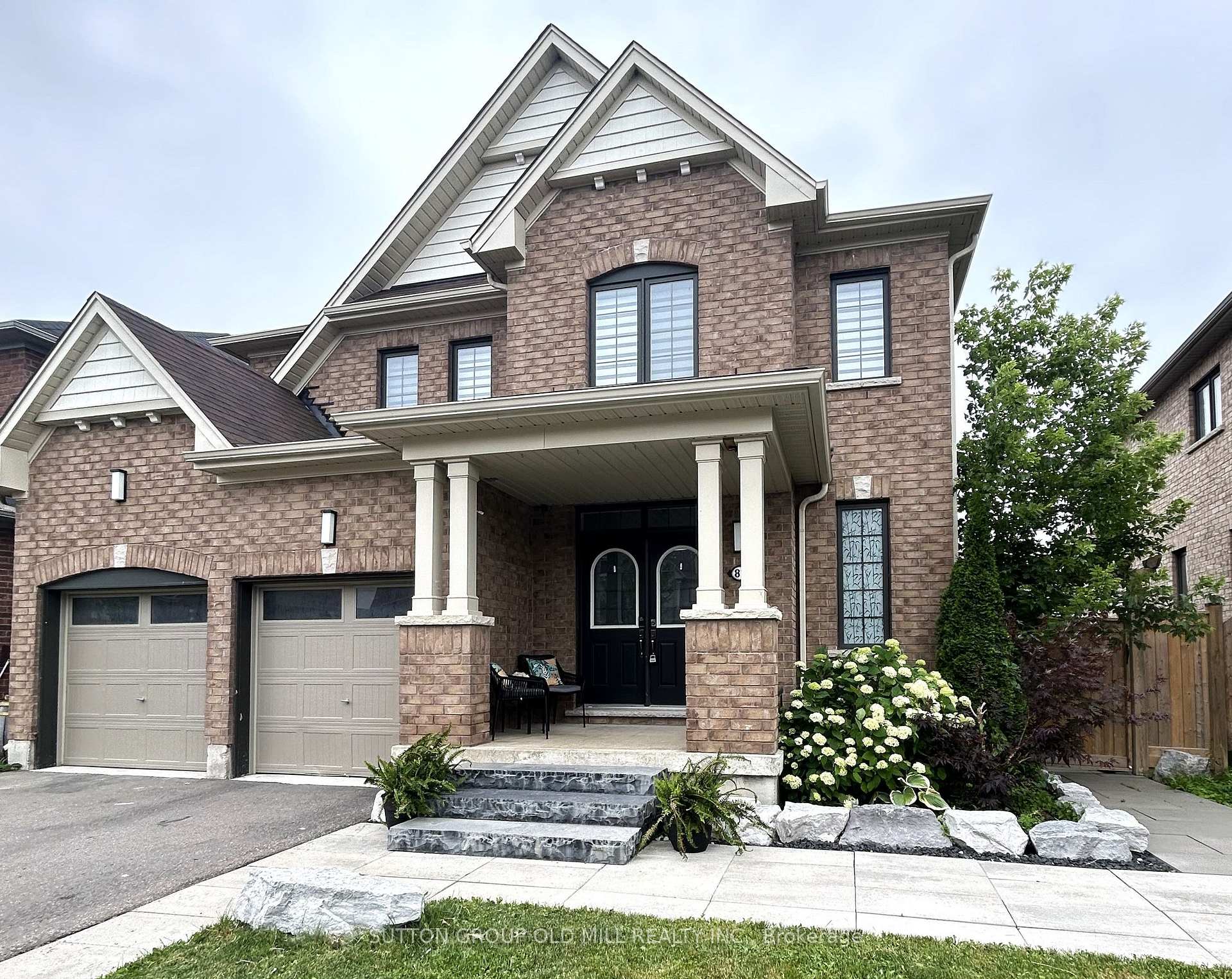 Front of 81 Larry Crescent