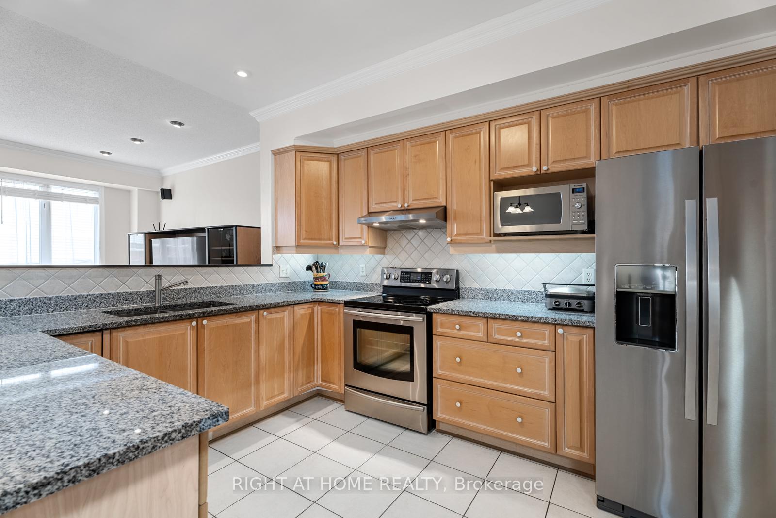 Photo 13 of 1 Gleeson Way, Ottawa, Barrhaven - Longfields — HOMEH