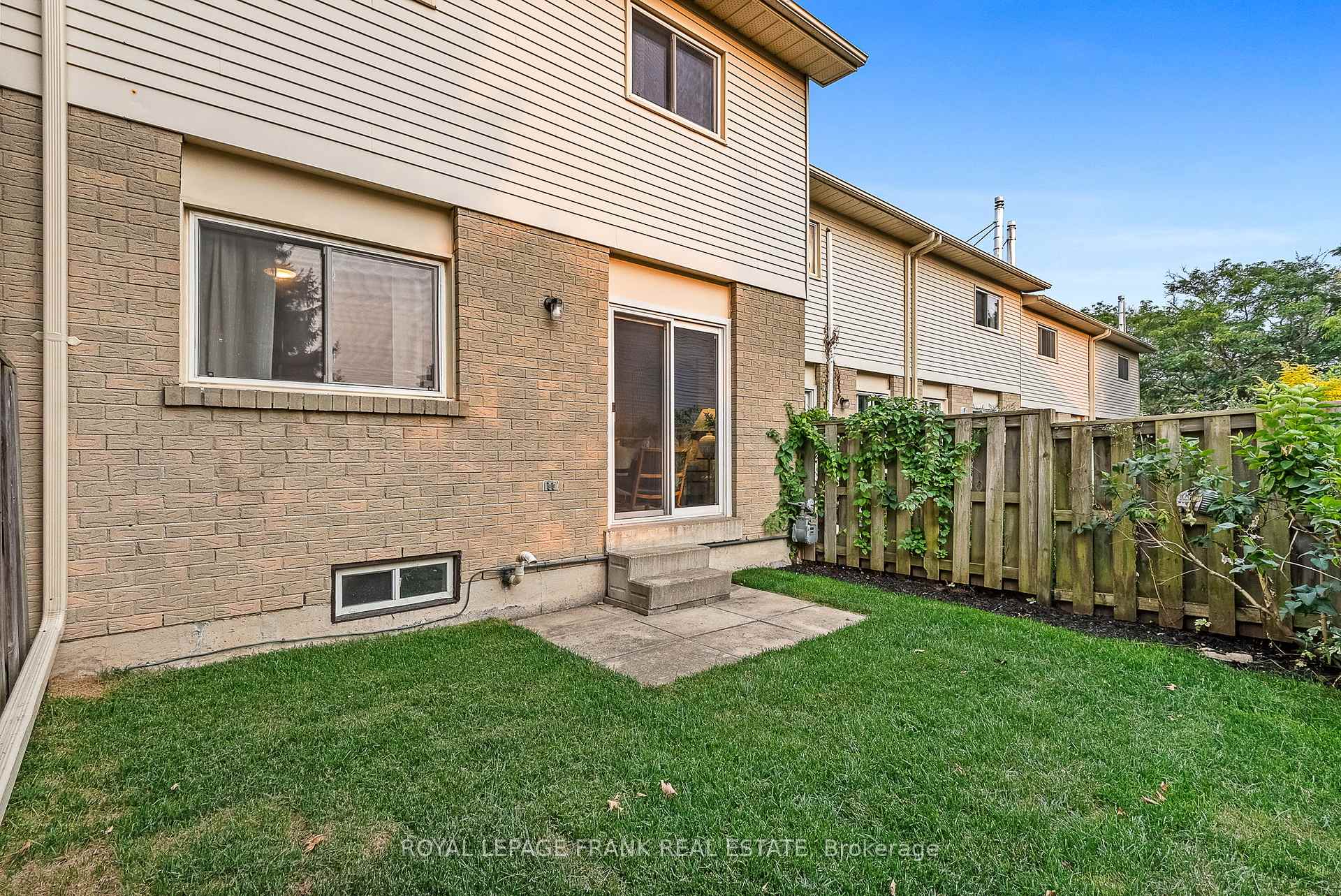Photo 38 of Unit 17, 700 Harmony Road N, Oshawa, Pinecrest — HOMEH