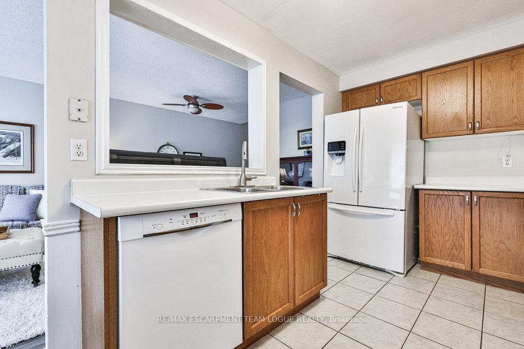 Photo 8 of Unit 65, 485 Green Road, Hamilton, Stoney Creek — HOMEH