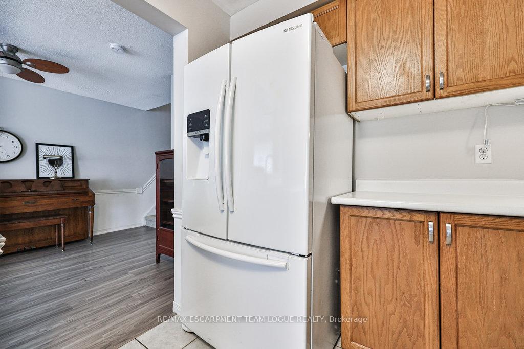 Photo 10 of Unit 65, 485 Green Road, Hamilton, Stoney Creek — HOMEH