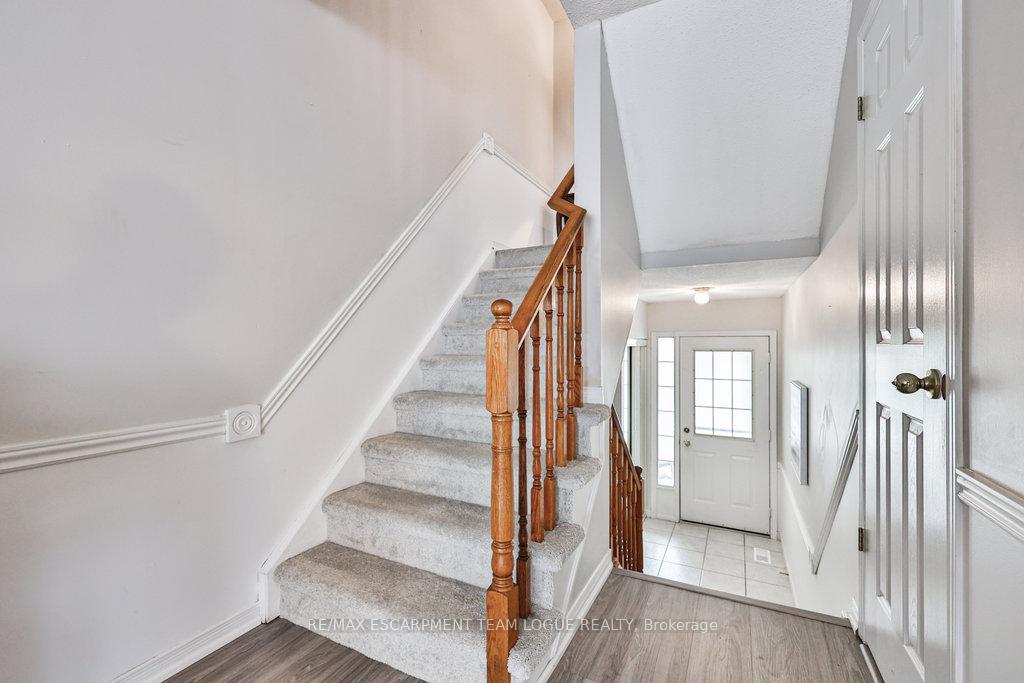Photo 13 of Unit 65, 485 Green Road, Hamilton, Stoney Creek — HOMEH