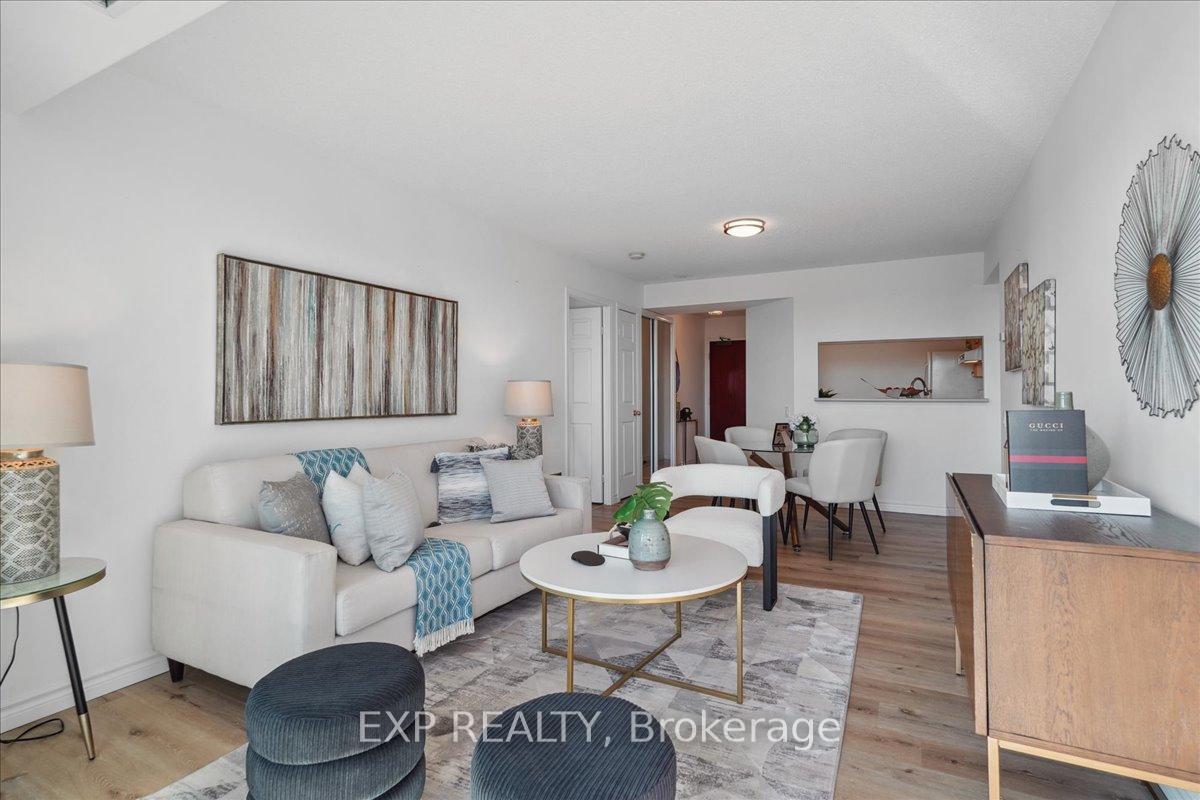 Photo 6 of Unit 1012, 8 Covington Road, Toronto, Englemount-Lawrence — HOMEH