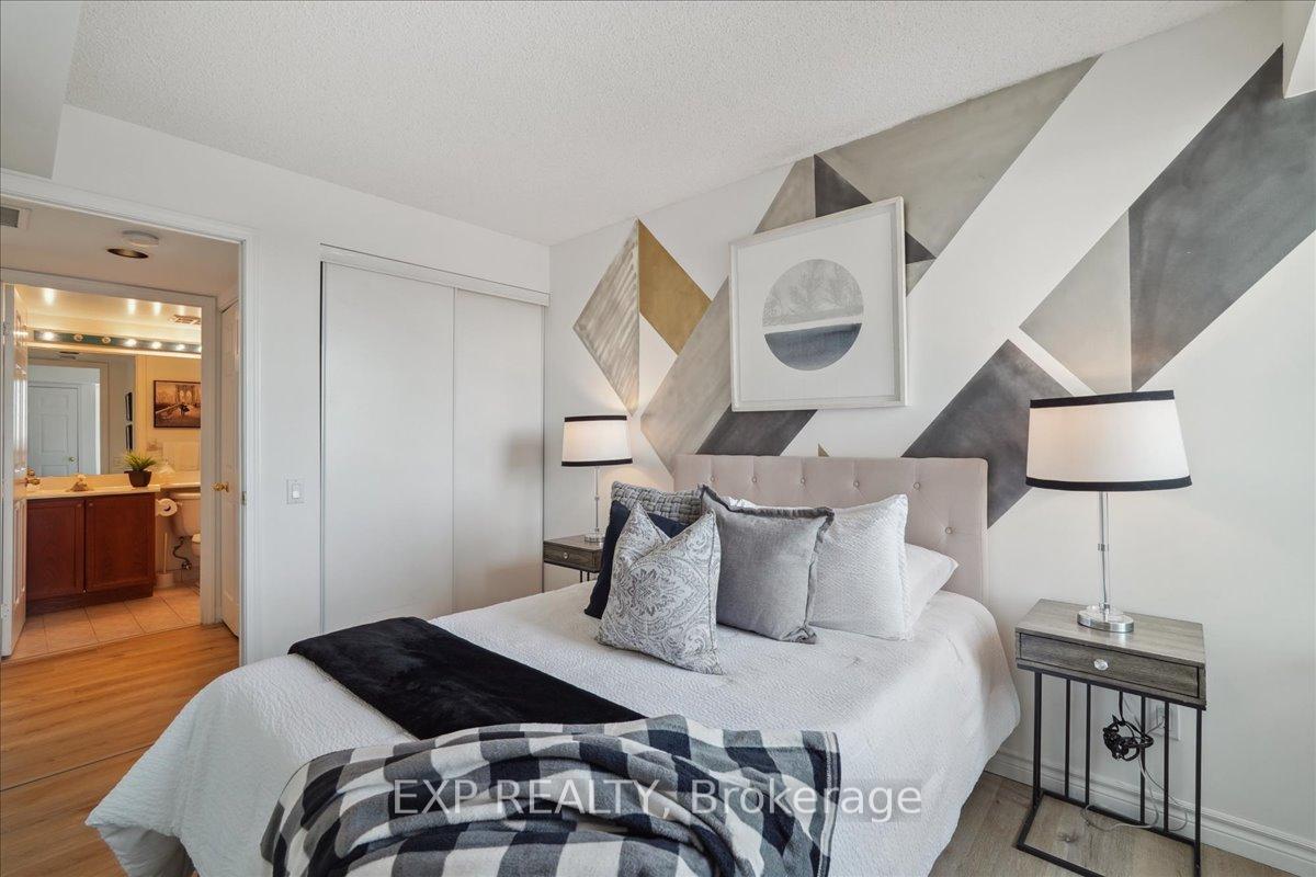 Photo 14 of Unit 1012, 8 Covington Road, Toronto, Englemount-Lawrence — HOMEH