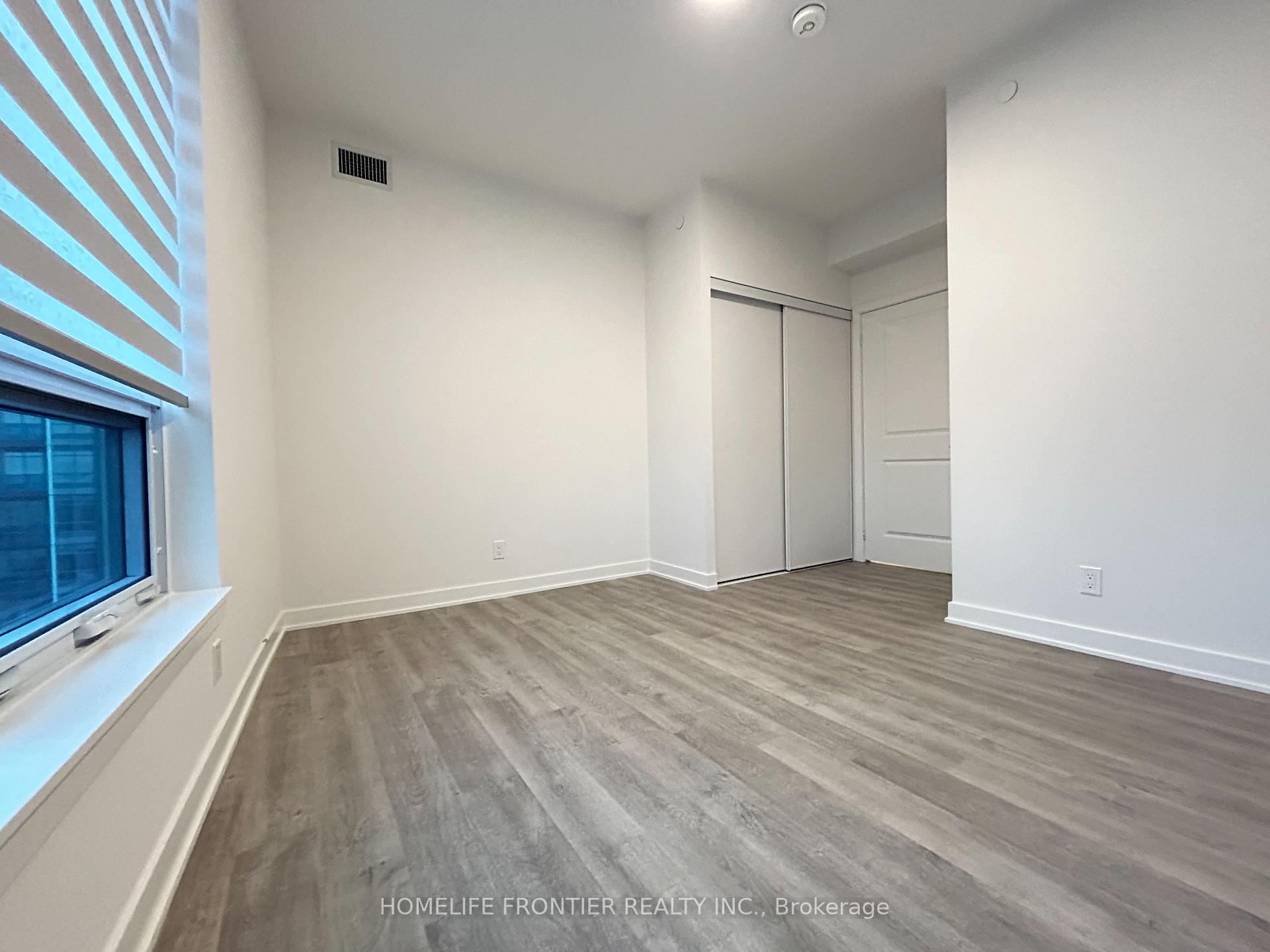 Photo 5 of Unit 2107A, 30 Upper Mall Way, Vaughan, Brownridge — HOMEH