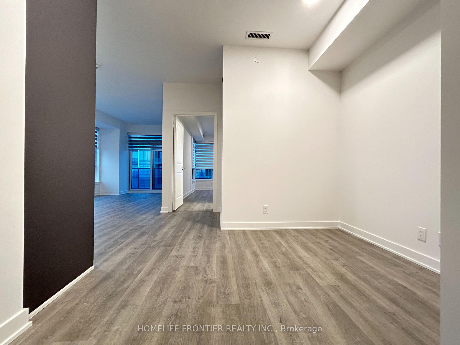 Photo 8 of Unit 2107A, 30 Upper Mall Way, Vaughan, Brownridge — HOMEH