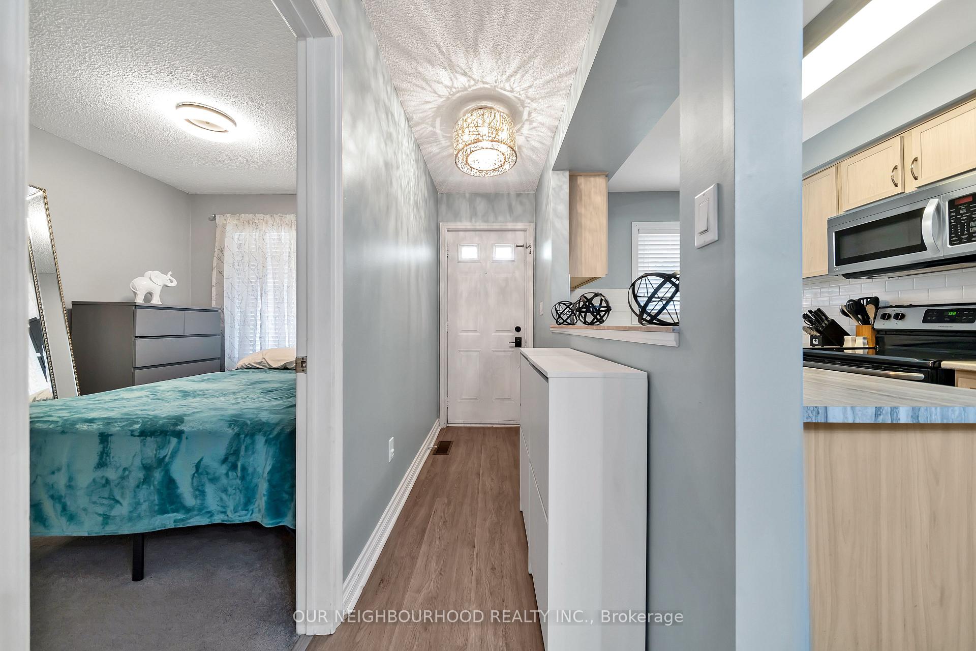 Photo 15 of Unit B10, 1653 Nash Road E, Clarington, Courtice — HOMEH
