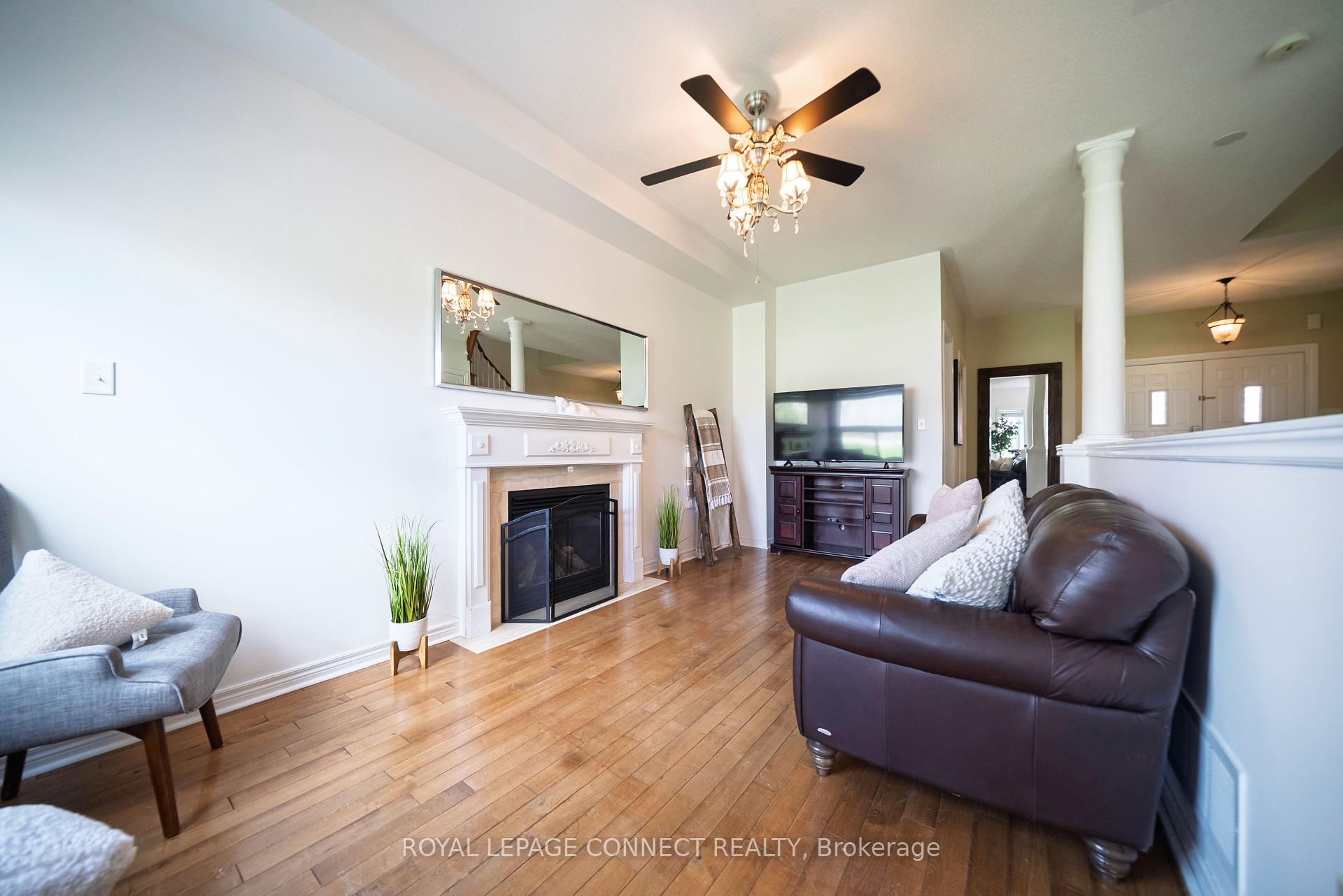 Photo 24 of 32 Prince George Crescent, Barrie, Innis-Shore — HOMEH