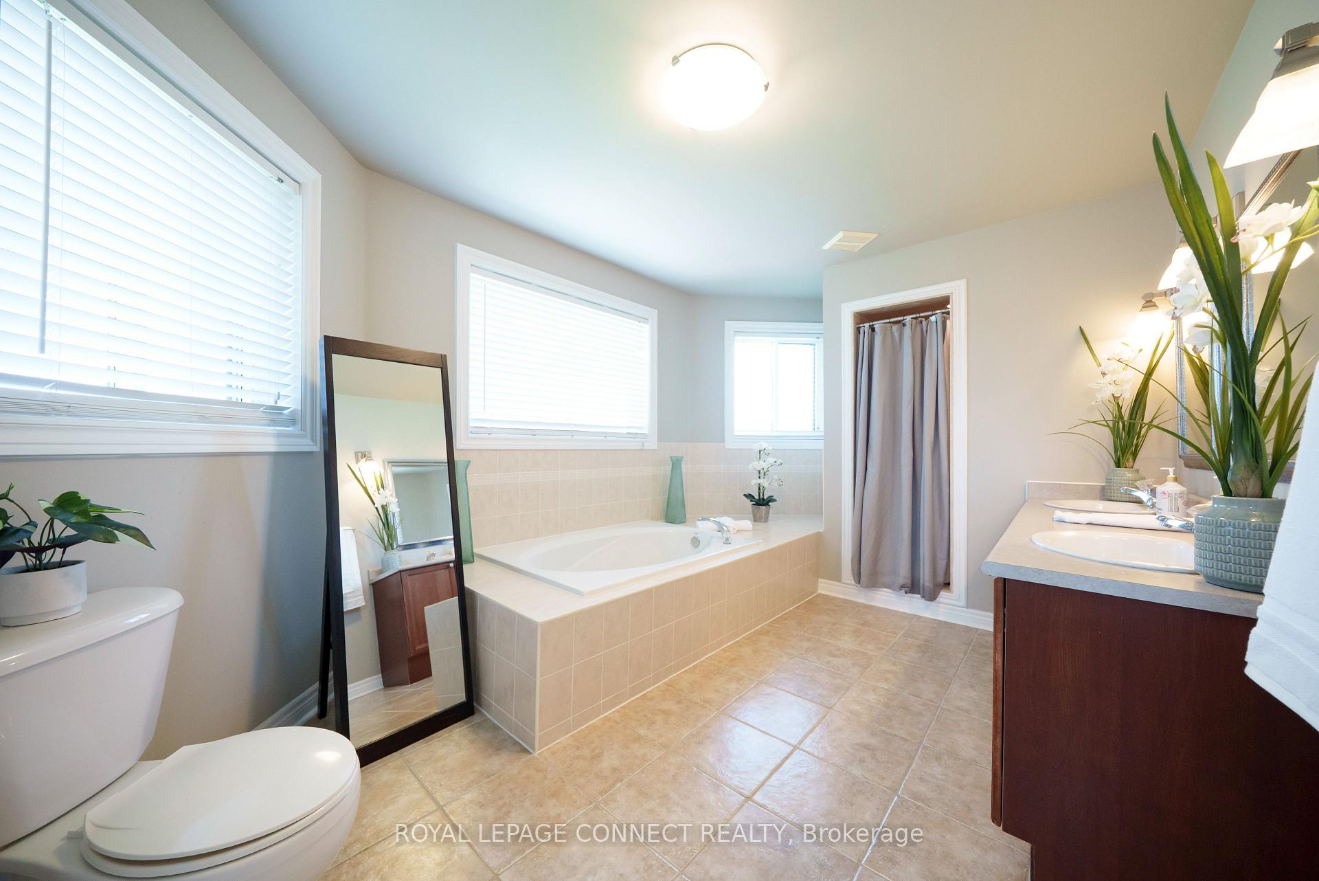 Photo 39 of 32 Prince George Crescent, Barrie, Innis-Shore — HOMEH