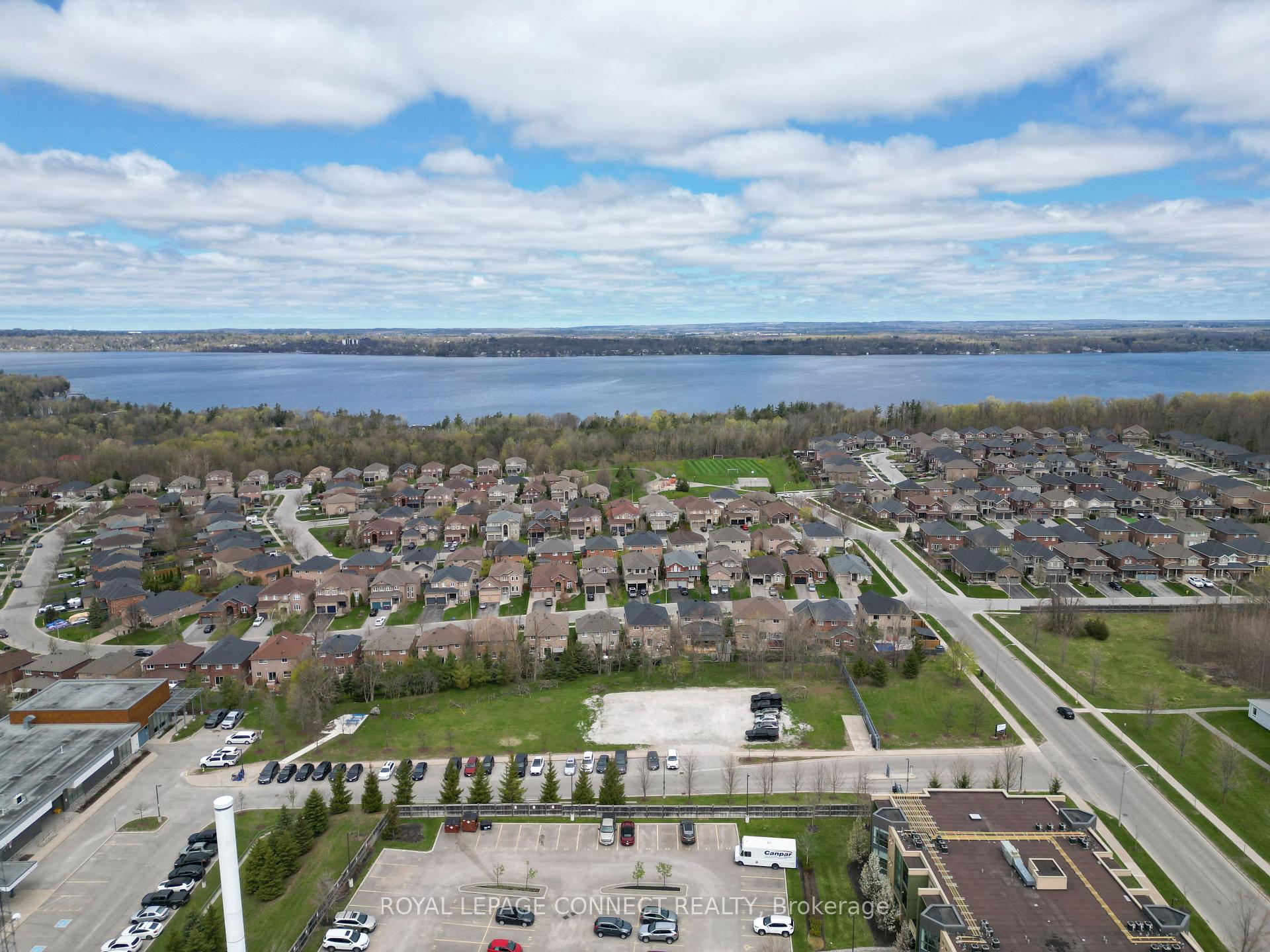 Photo 43 of 32 Prince George Crescent, Barrie, Innis-Shore — HOMEH