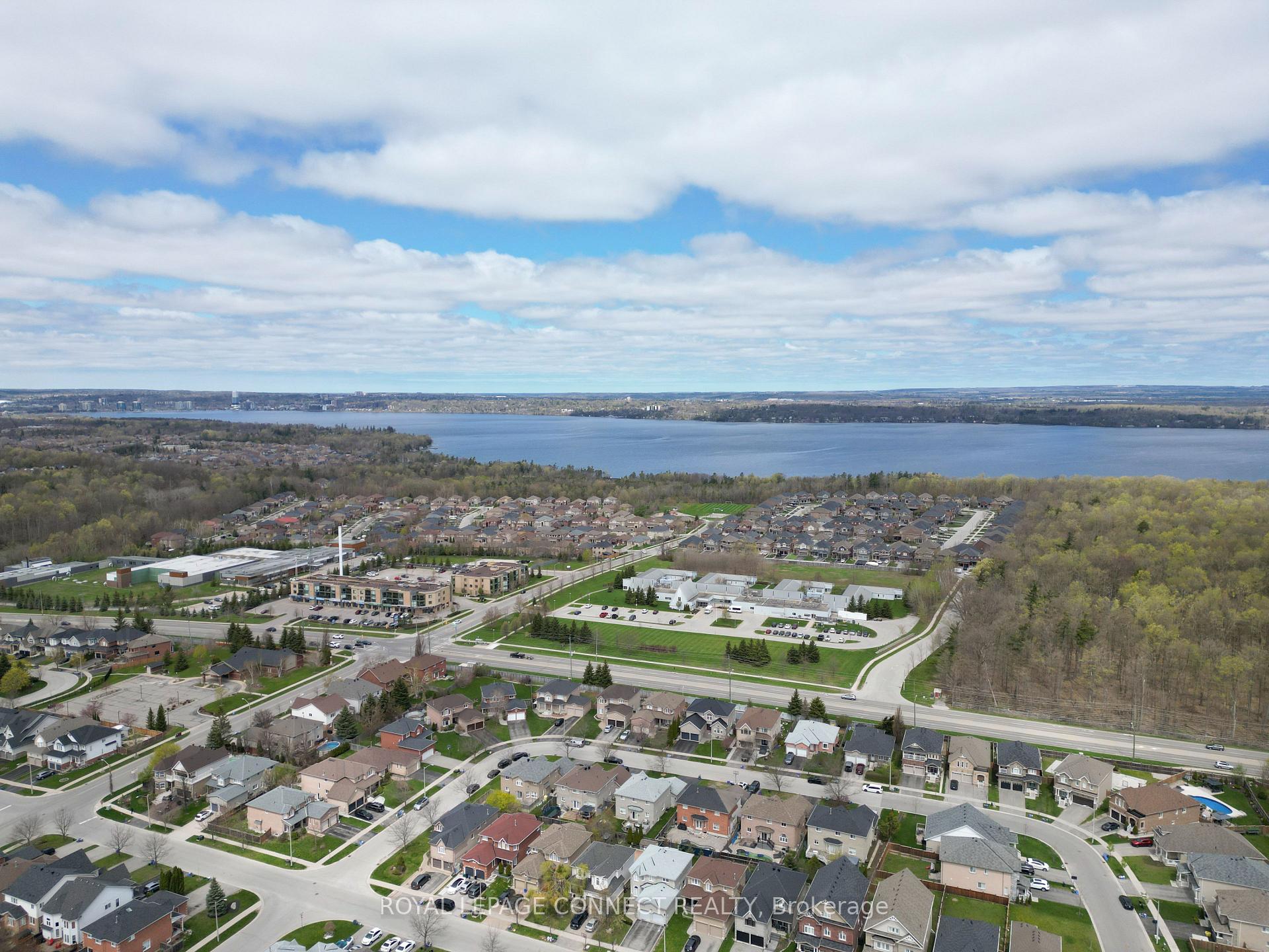 Photo 44 of 32 Prince George Crescent, Barrie, Innis-Shore — HOMEH