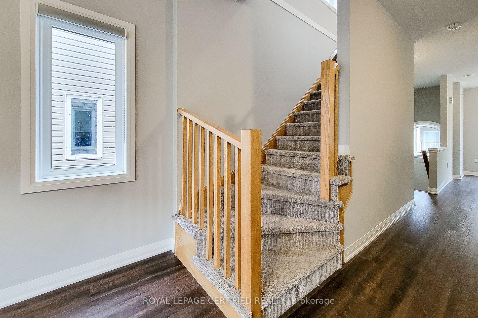 Photo 25 of 24 Aqua Lane N, Hamilton, Rural Ancaster — HOMEH