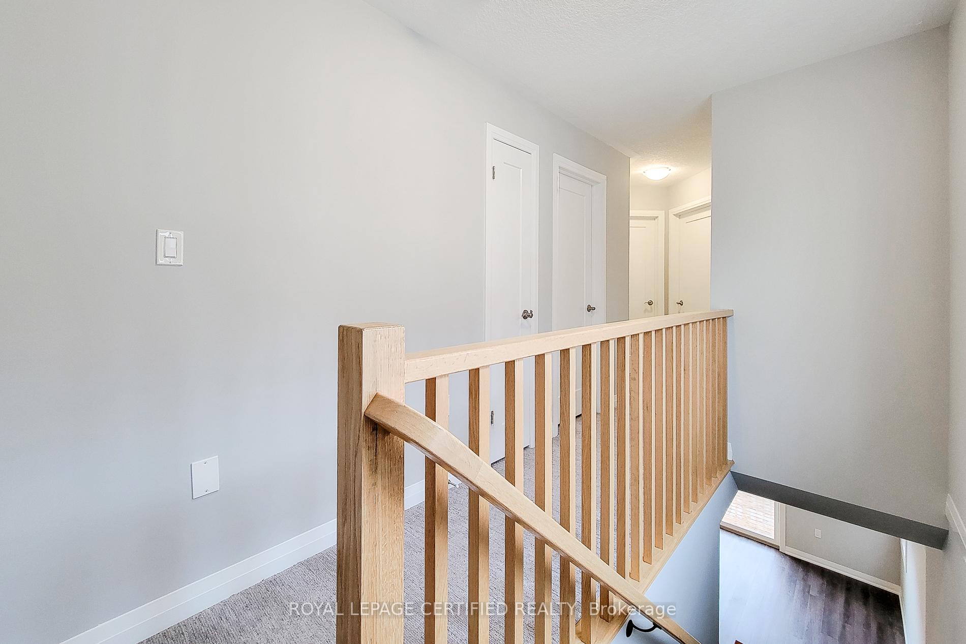 Photo 10 of 24 Aqua Lane N, Hamilton, Rural Ancaster — HOMEH