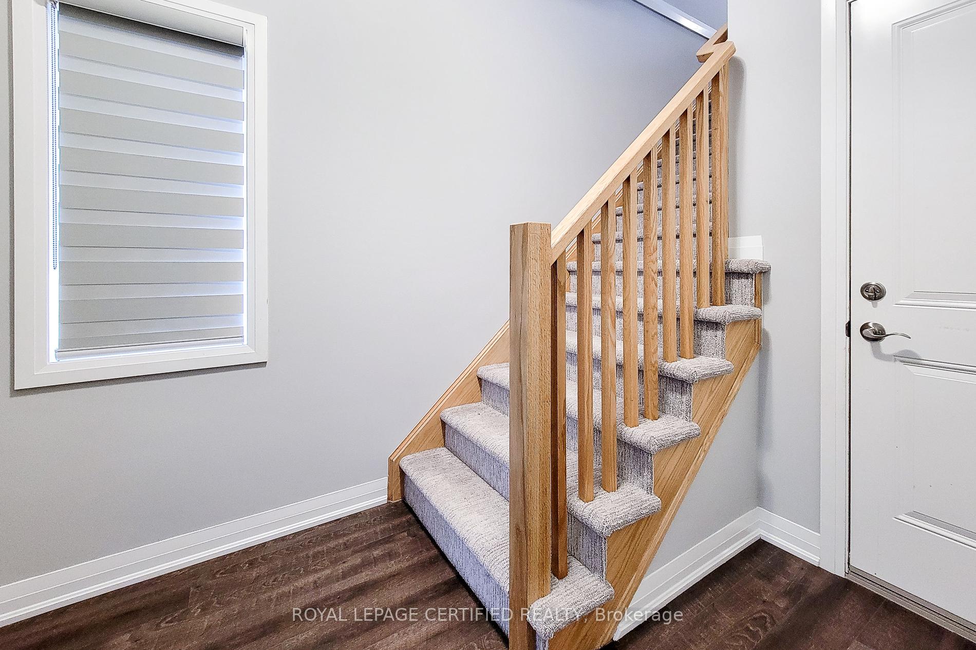 Photo 16 of 24 Aqua Lane N, Hamilton, Rural Ancaster — HOMEH