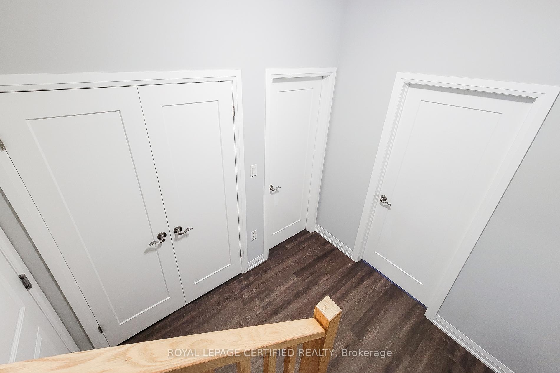 Photo 15 of 24 Aqua Lane N, Hamilton, Rural Ancaster — HOMEH