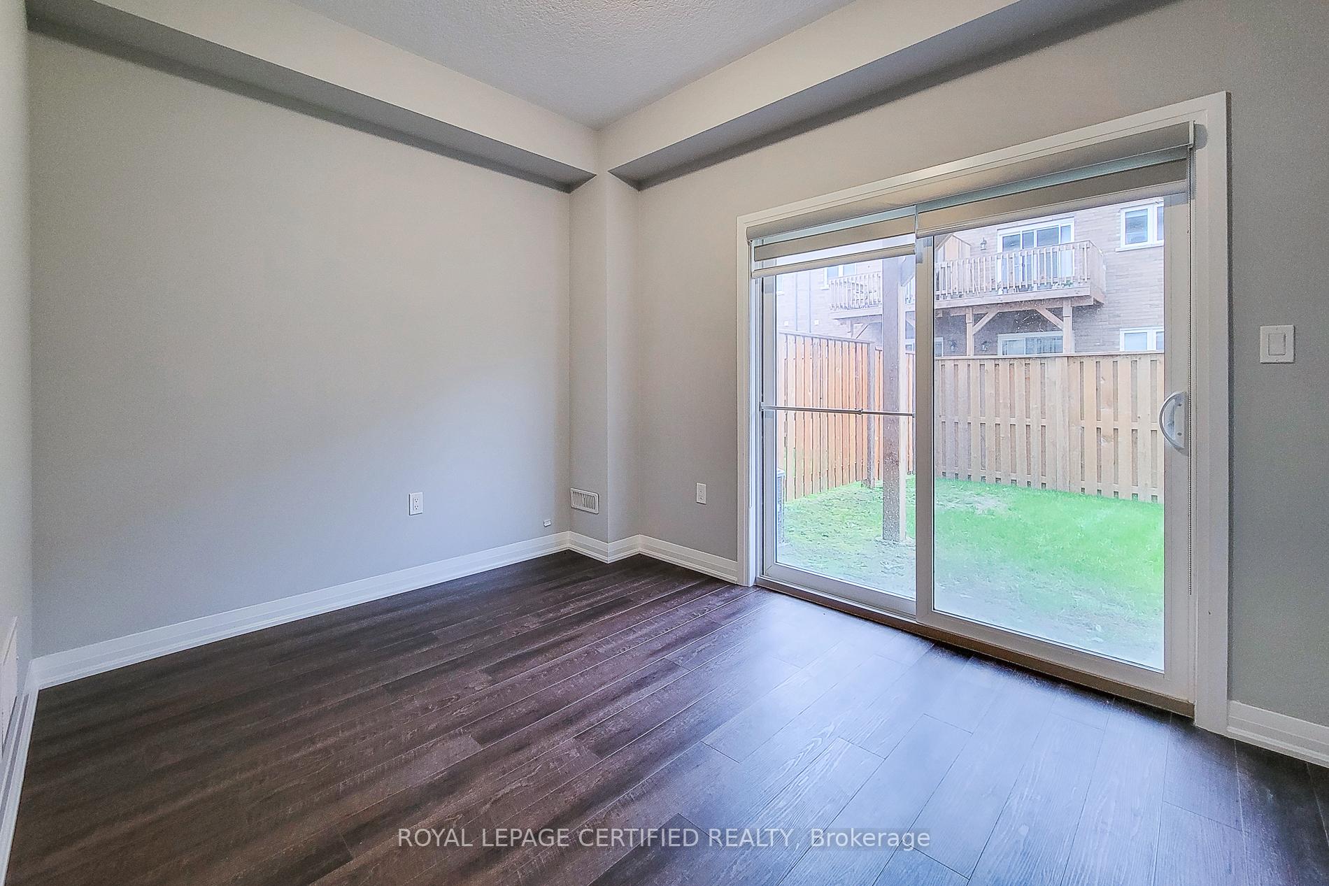 Photo 33 of 24 Aqua Lane N, Hamilton, Rural Ancaster — HOMEH