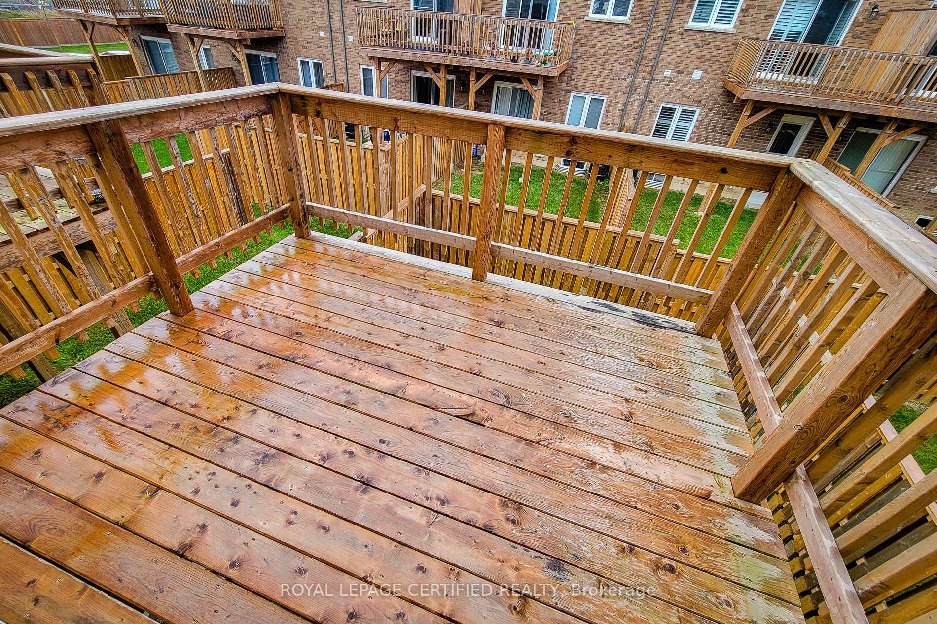 Photo 38 of 24 Aqua Lane N, Hamilton, Rural Ancaster — HOMEH