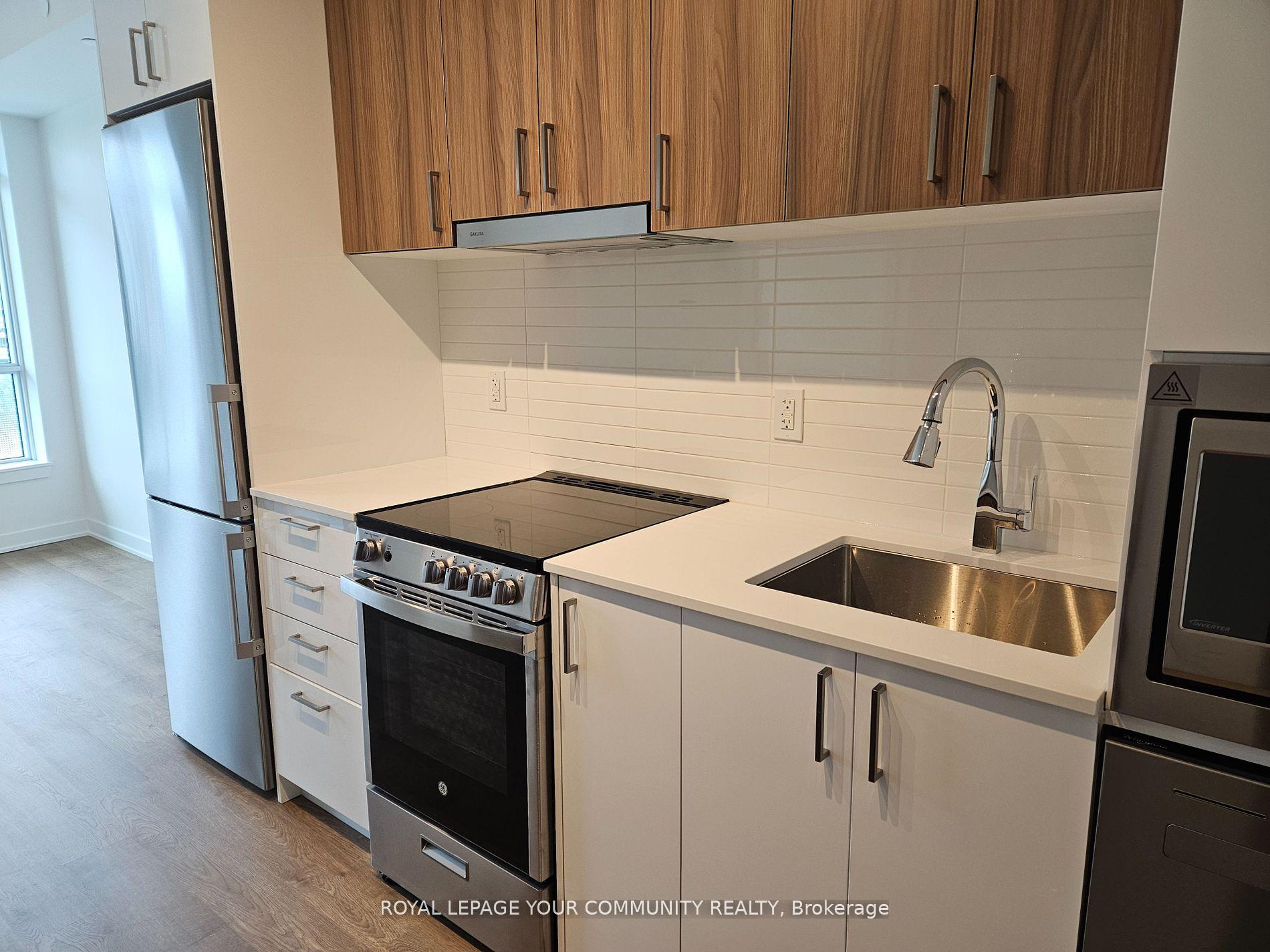 Photo 11 of Unit A408, 1 Promenade Circle, Vaughan, Brownridge — HOMEH