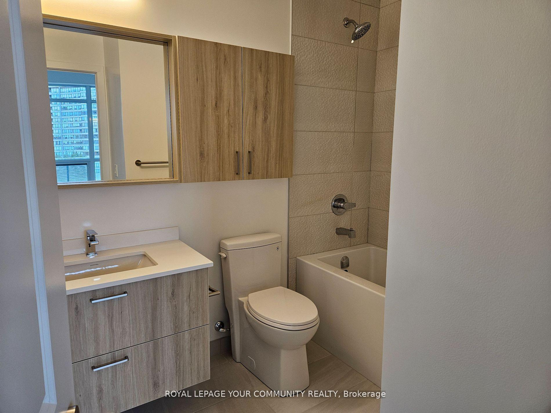 Photo 5 of Unit A408, 1 Promenade Circle, Vaughan, Brownridge — HOMEH