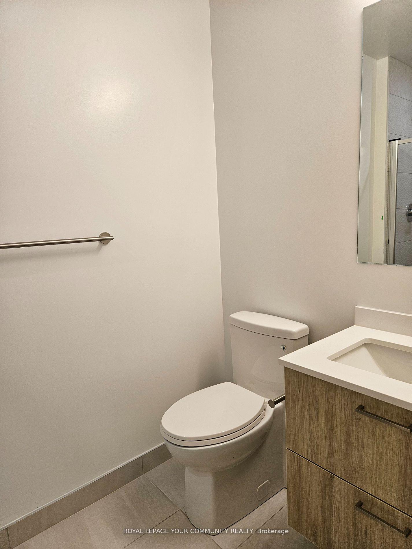 Photo 17 of Unit A408, 1 Promenade Circle, Vaughan, Brownridge — HOMEH