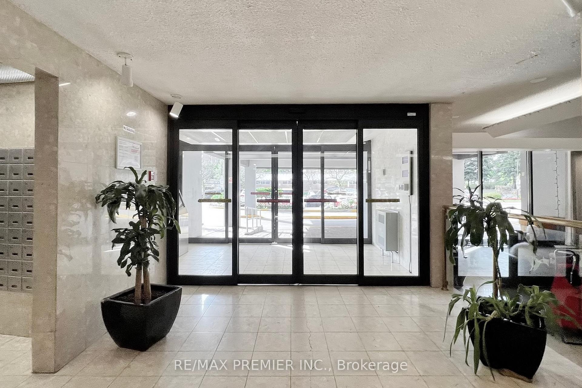Photo 2 of Unit PH11, 60 Pavane Linkway, Toronto, Flemingdon Park — HOMEH